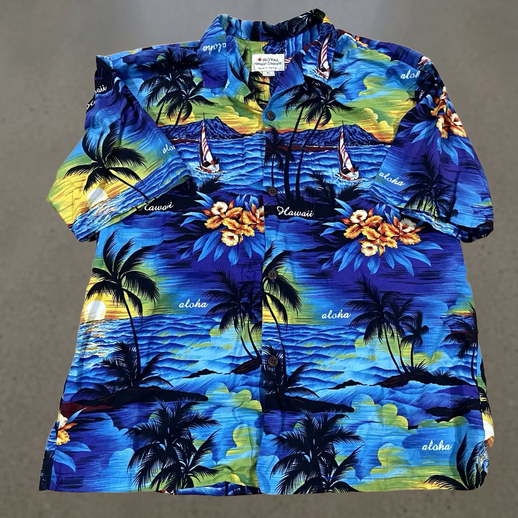 Vintage VINTAGE ROYAL CREATIONS HAWAIIAN SHIRT Button-Up Short Sleeve XL Blue MenUS Size US XL / EU 56 / 4 - 1 Thumbnail