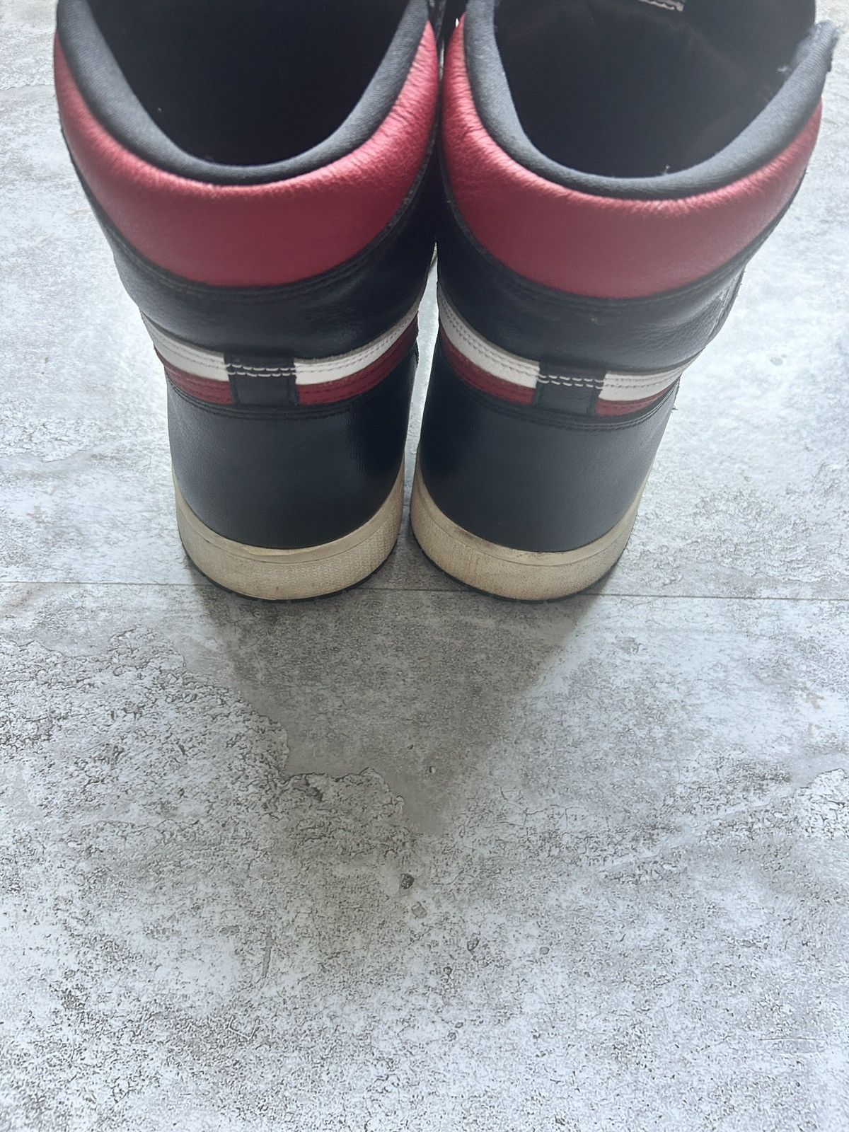 Jordan Brand × Nike Jordan 1 Retro High Black Gym Red Size US 12 / EU 45 - 8 Thumbnail