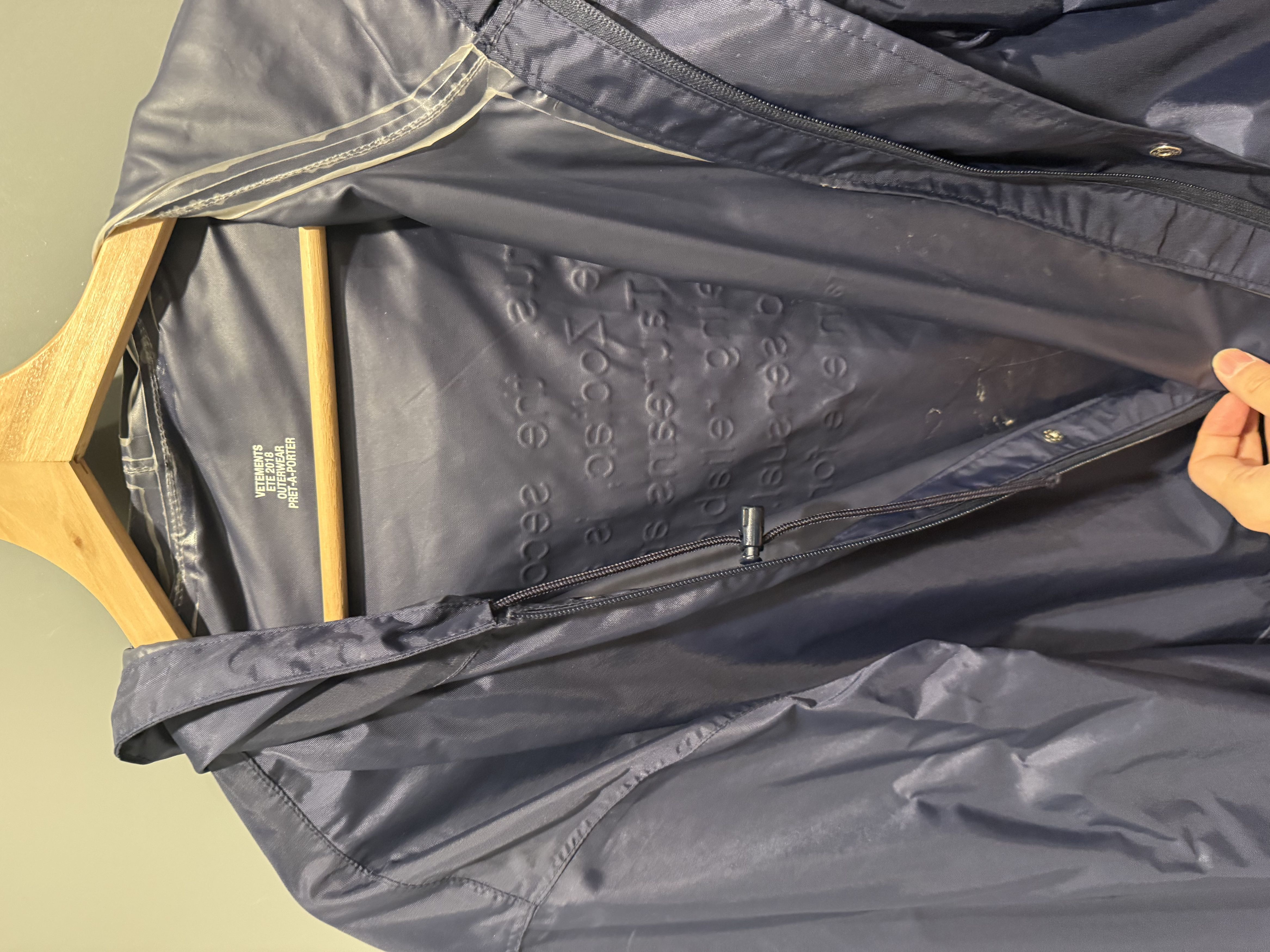 Vetements Vetemetns 2018 Taurus Parka Size US L / EU 52-54 / 3 - 8 Thumbnail