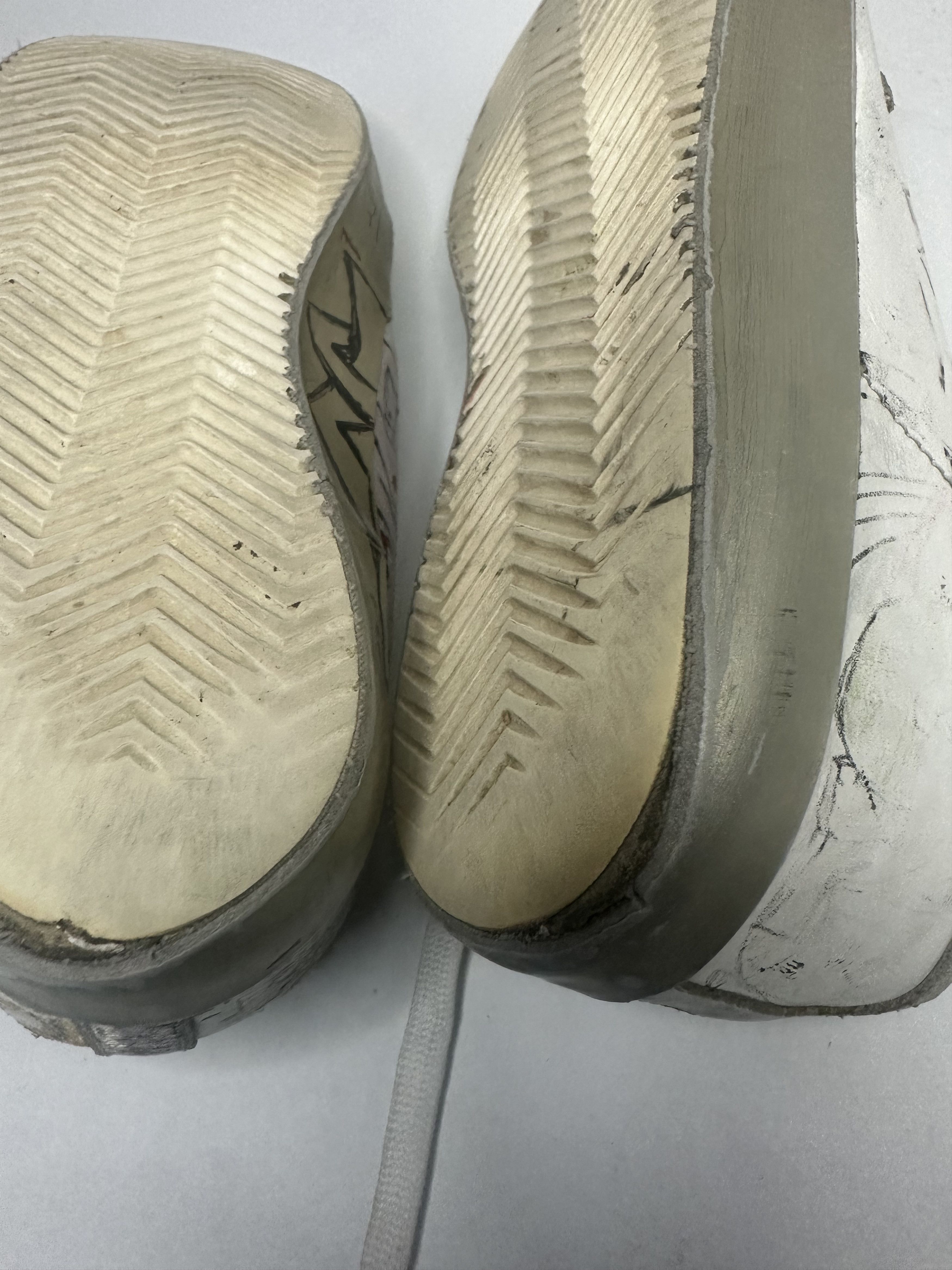 Golden Goose Golden Goose Graffiti Superstar Distressed Leather Sneakers. Size US 7 / EU 40 - 11 Thumbnail