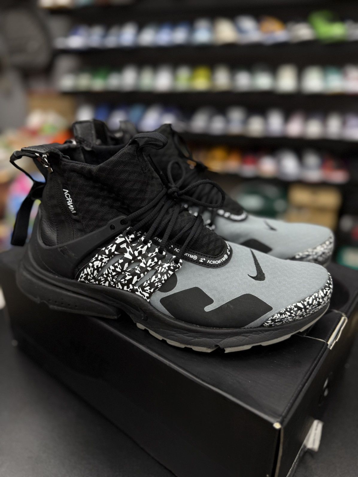 Nike Nike Air Presto Mid Acronym Cool Grey Size (11) Pre Owned Size US 11 / EU 44 - 3 Thumbnail