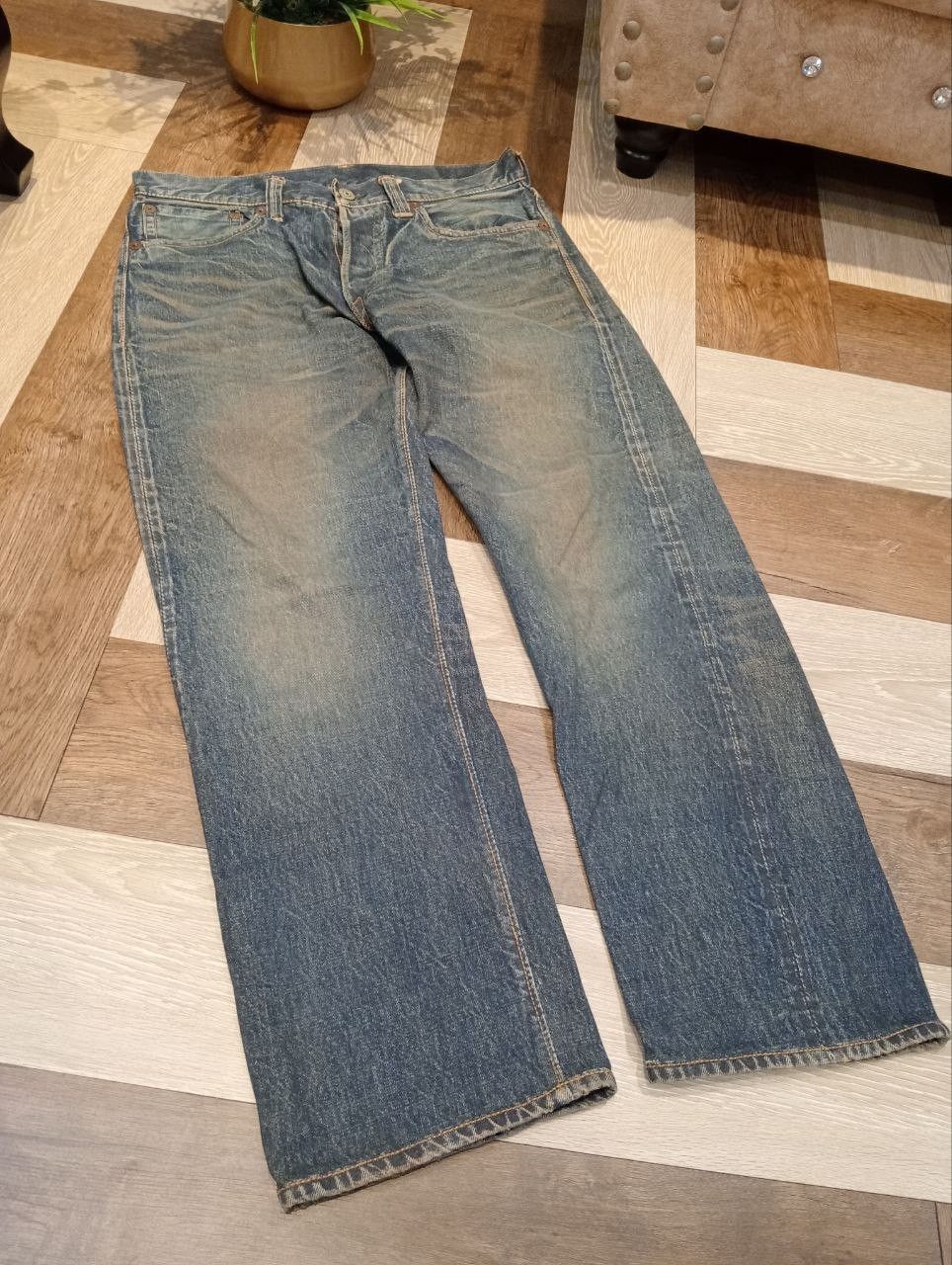 Warehouse BLUE & GRAY BY WAREHOUSE JAPAN WASHED BLUE SELVEDGE DENIM Size US 33 - 3 Thumbnail