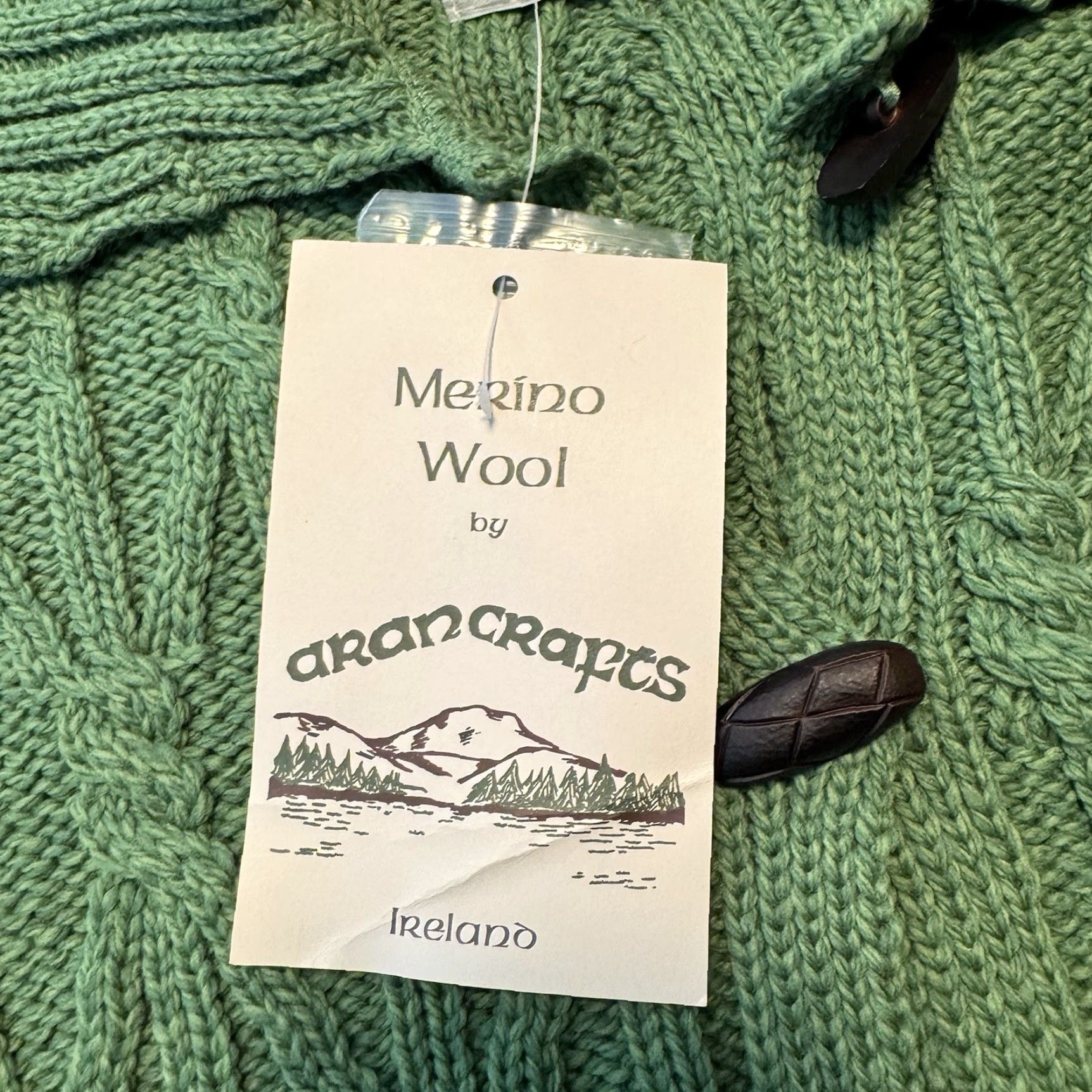 Vintage Aran Crafts Cardigan Women’s Large Green Merino Wool Button Cable Knit Sweater Knitwear Size L Regular Womens Vintage No Size L / US 10 / IT 46 - 3 Thumbnail