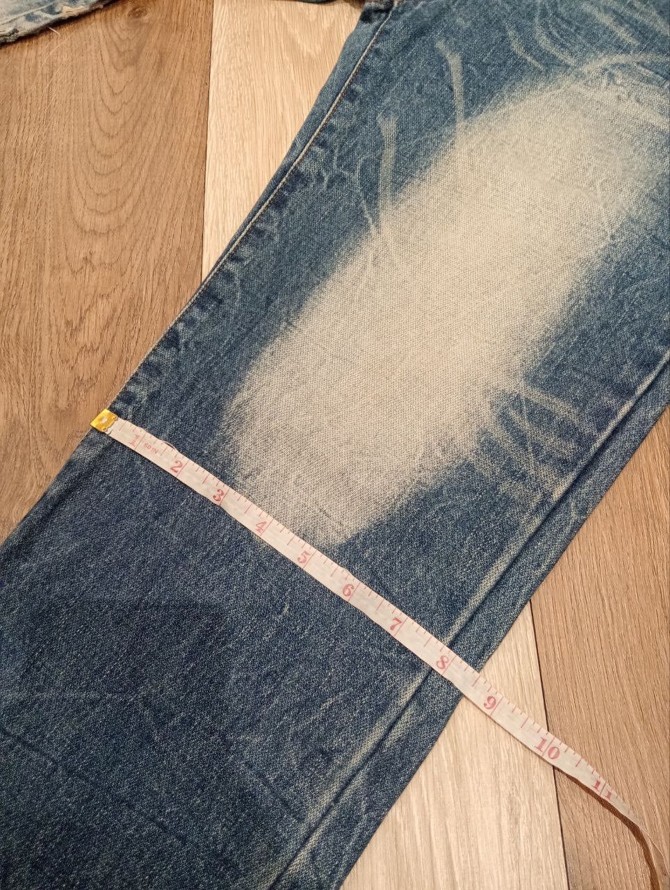 Wrangler VINTAGE WRANGLER DISTRESSED LOOK JEANS - SIZE 33 Size US 33 - 22 Thumbnail