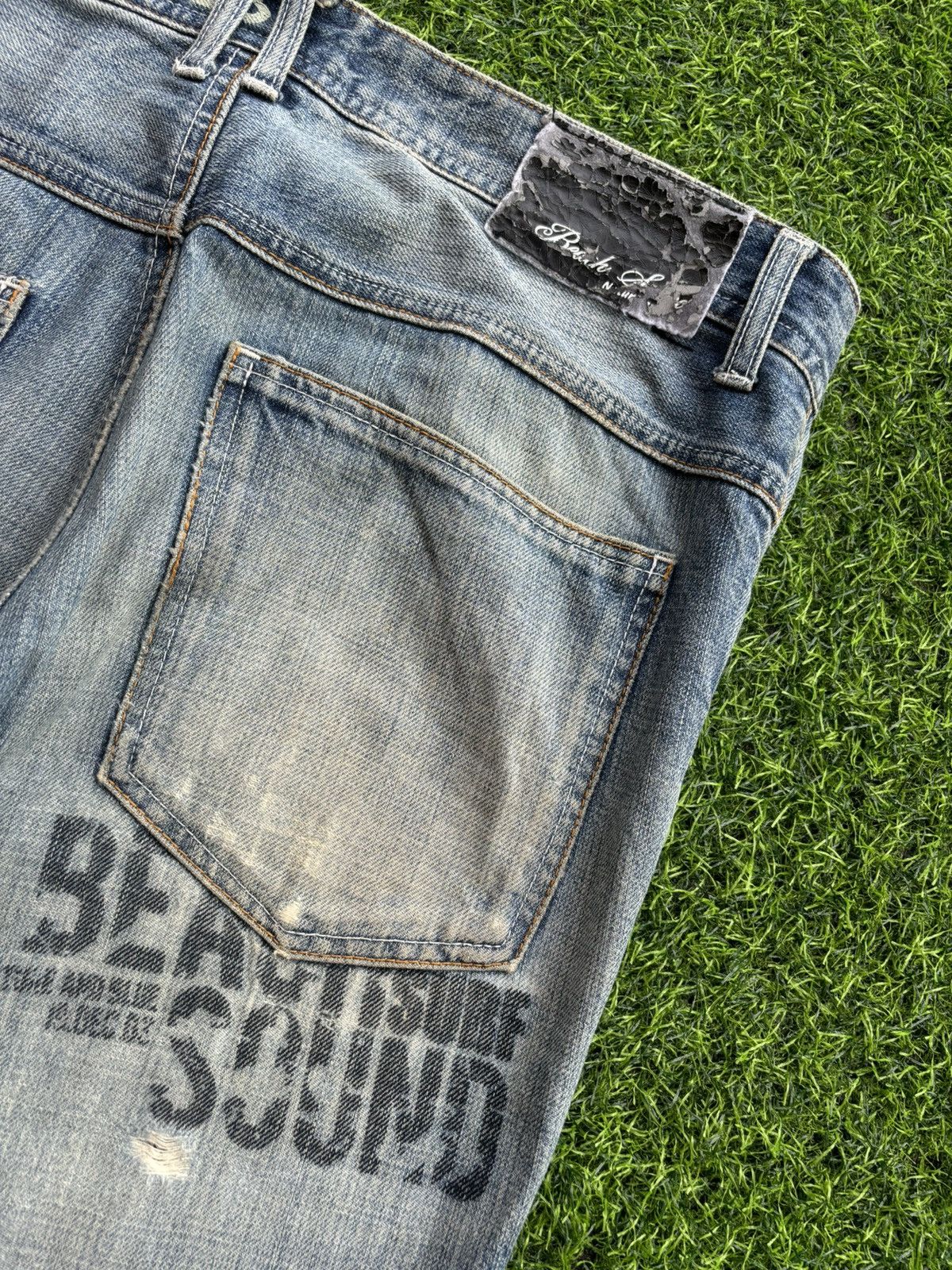Hysteric Glamour Distressed Denim Beach Sound Jeans Size US 33 - 9 Thumbnail