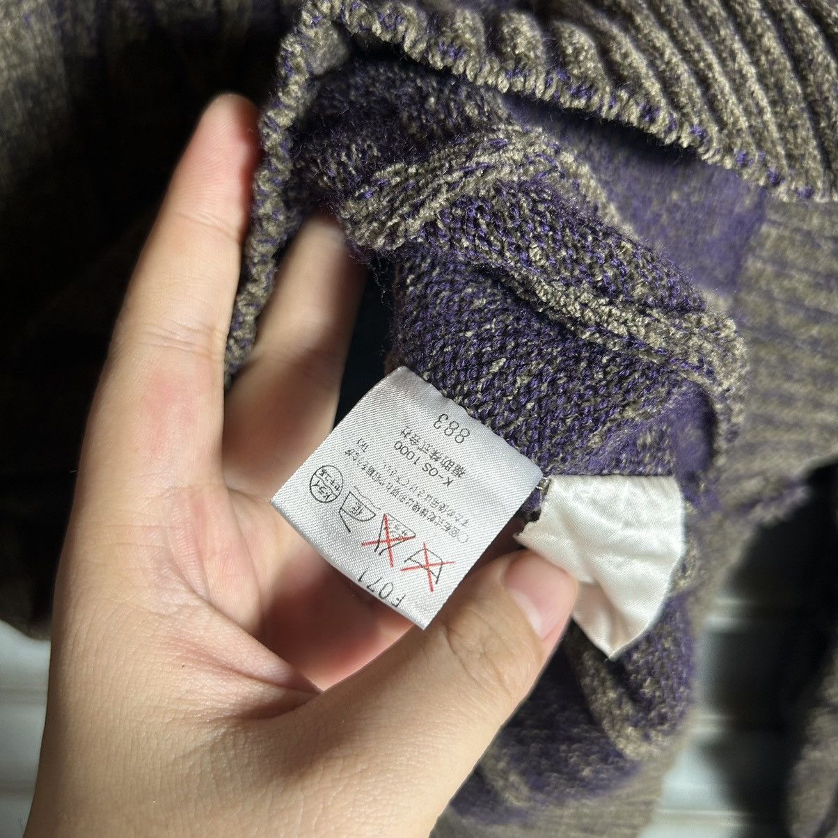 Yves Saint Laurent Yves Saint Laurent Knitwear Sweater Size M / US 6-8 / IT 42-44 - 8 Thumbnail