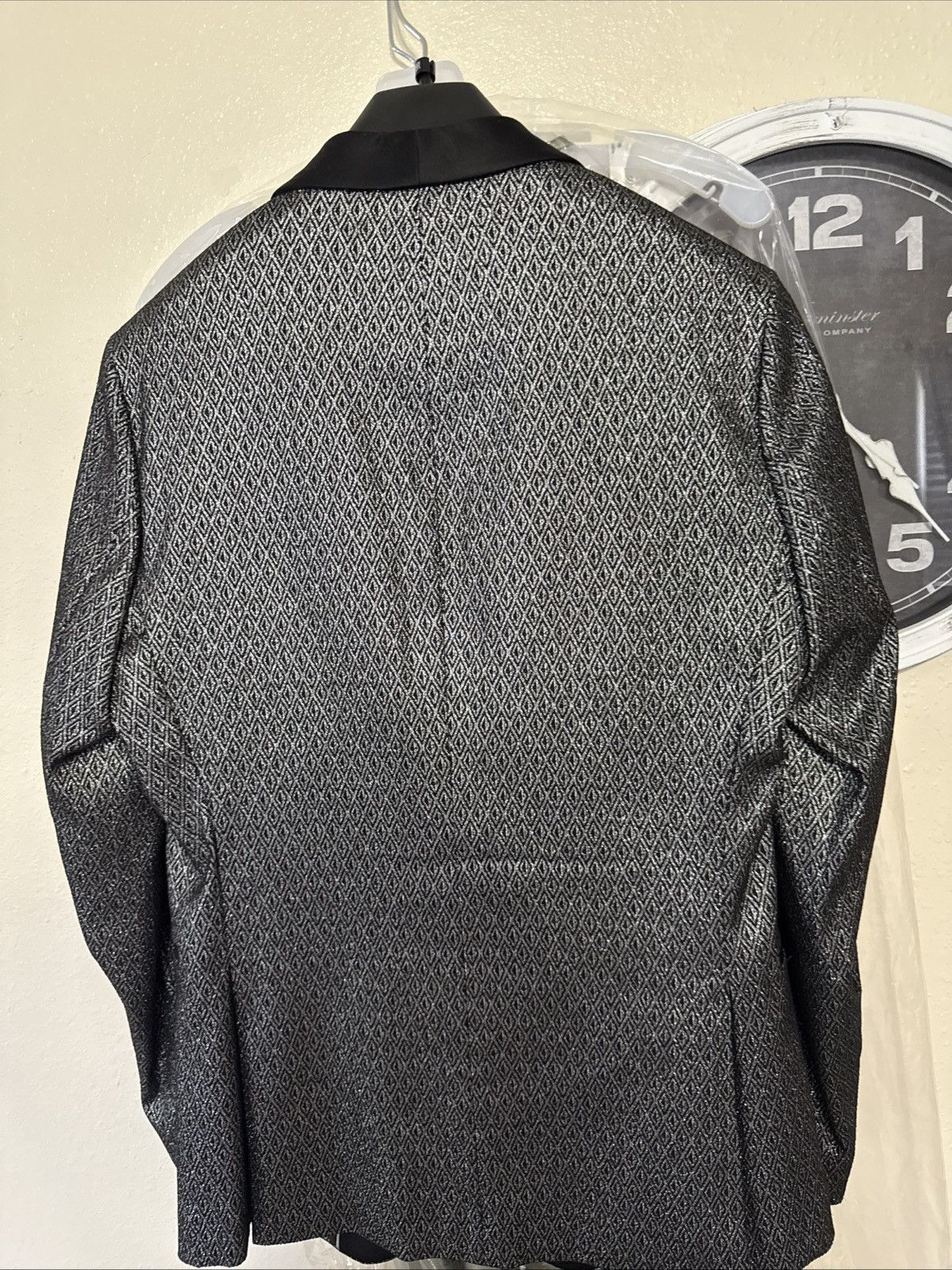 Designer Diamond-Patterned Black Tuxedo Jacket with Satin Lapel Size 40S - 3 Thumbnail