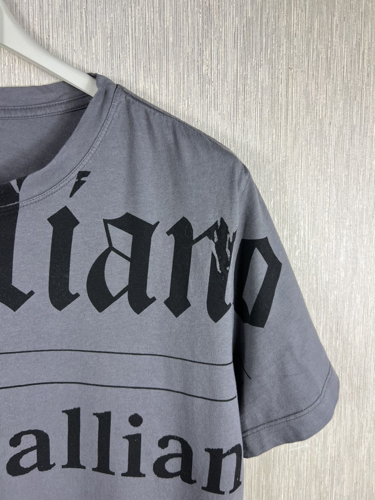John Galliano John Galliano y2k newspaper gazette full print tee dior Size US XL / EU 56 / 4 - 8 Thumbnail