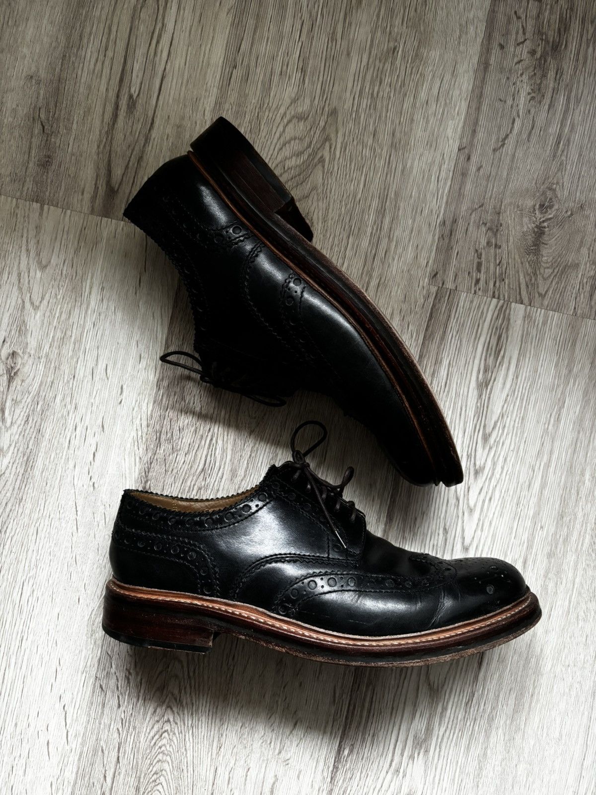 Grenson Grenson Archie Leather Brogue Tan UK 9 Size US 10 / EU 43 - 20 Thumbnail