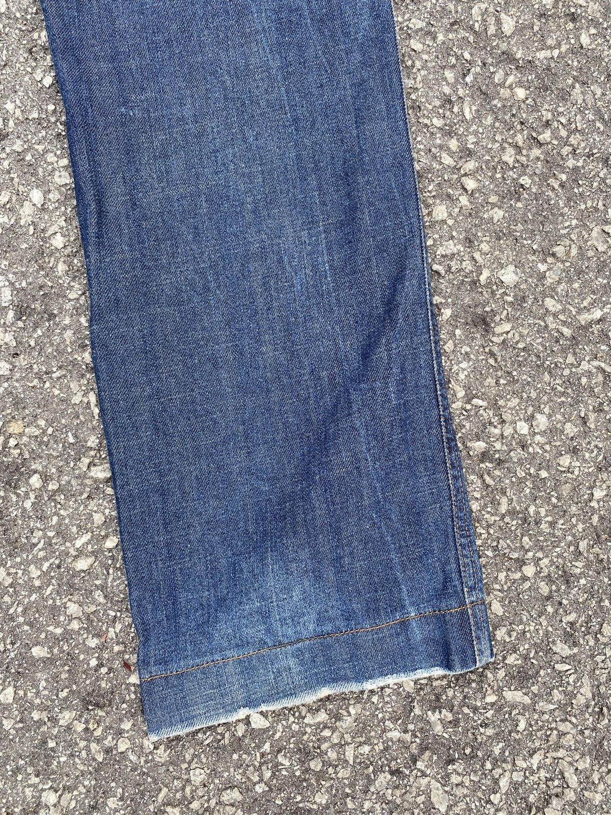 Dolce & Gabbana 2000s Dolce & Gabbana Italy Distressed Denim Size US 33 - 12 Thumbnail