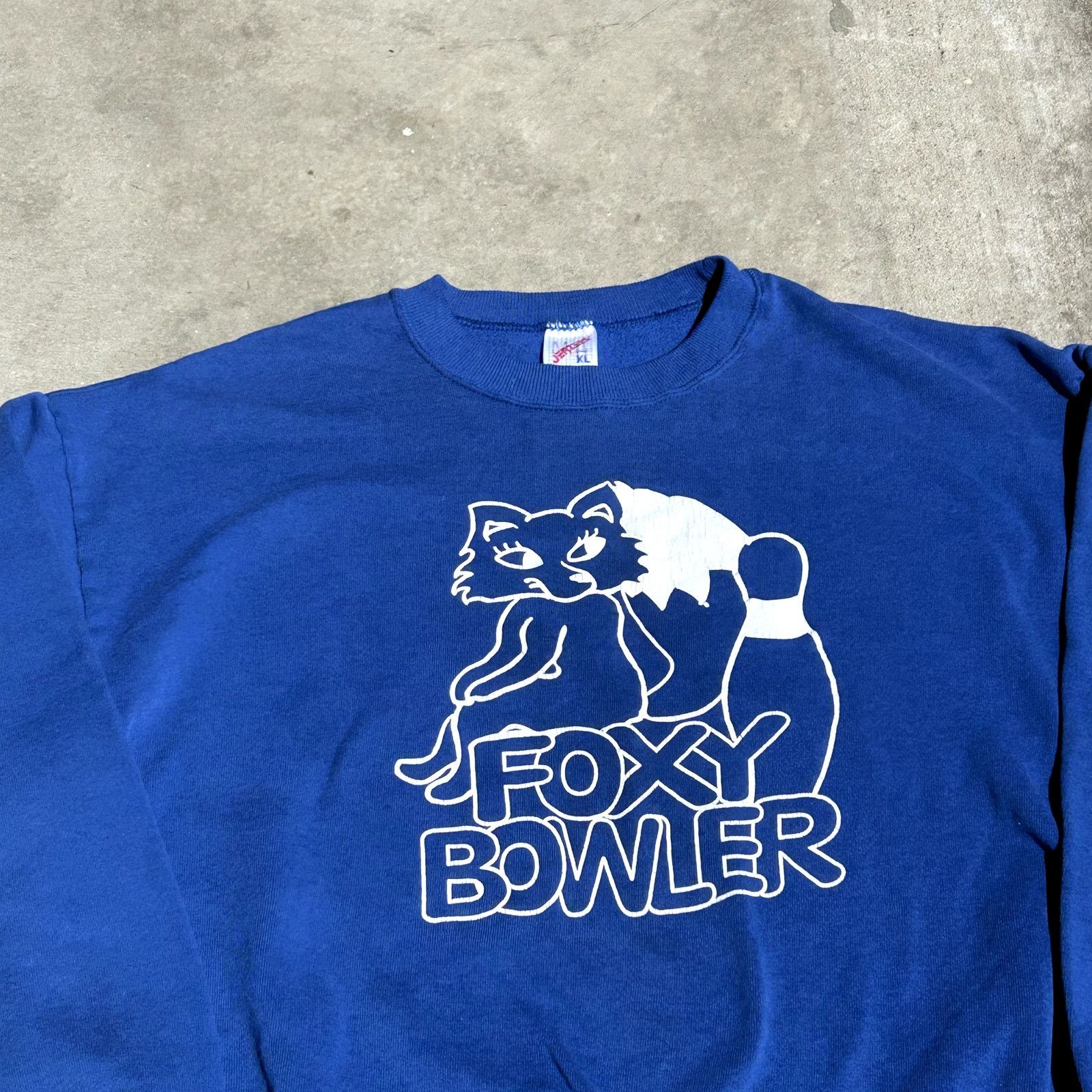 Jerzees Vintage 90s Foxy Bowler Funny Crewneck XL Size US XL / EU 56 / 4 - 2 Thumbnail
