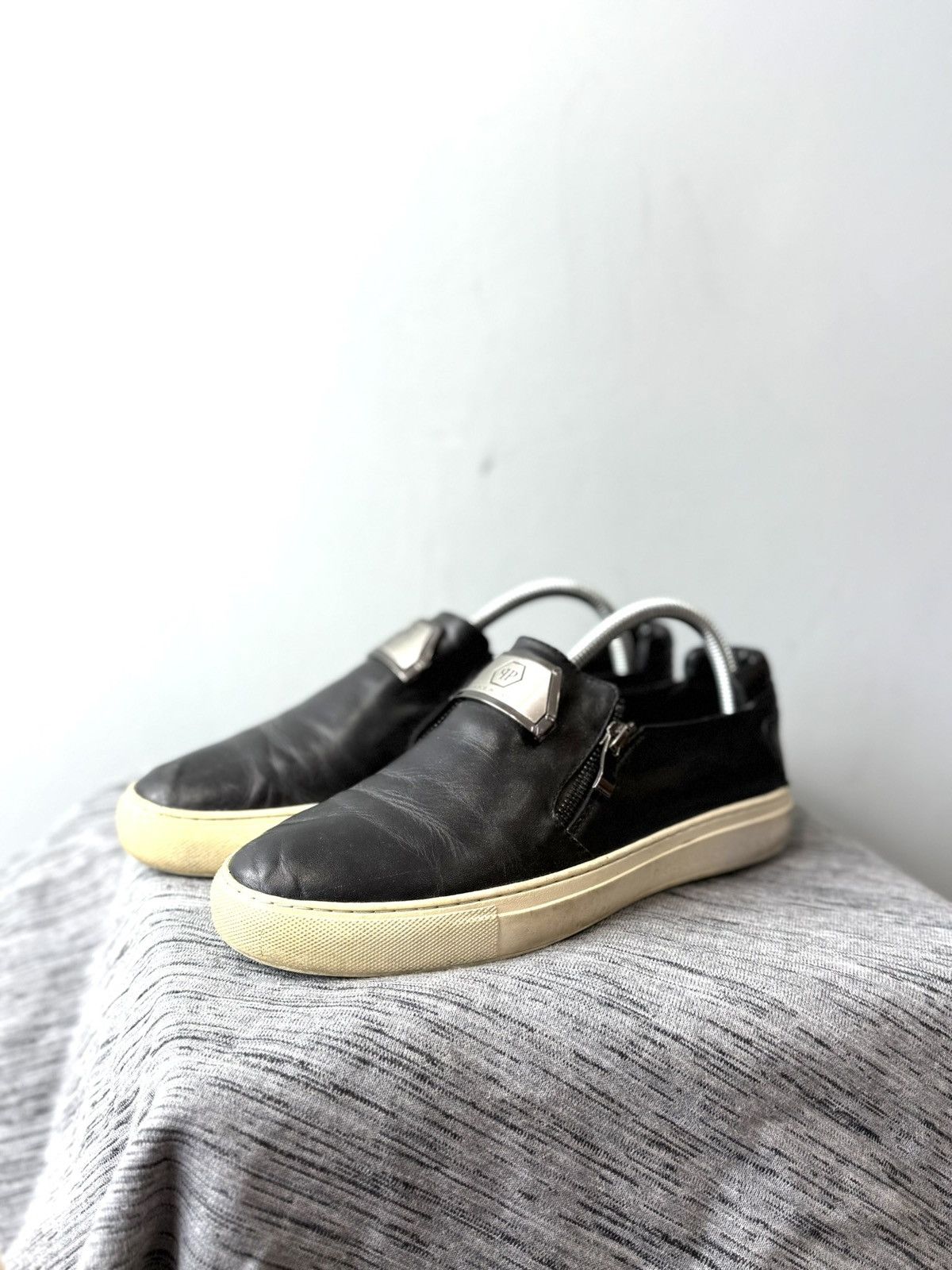 Philipp Plein Philipp Plein Sneakers Low Top Sneakers Us6.5 39 size Size US 6.5 / EU 39-40 - 1 Thumbnail