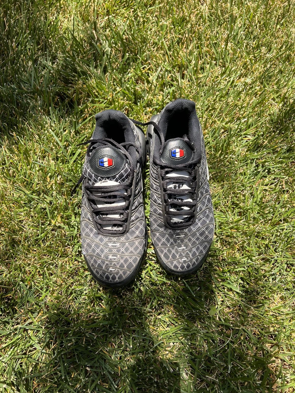 Nike Nike tn France Size US 7 / EU 40 - 1 Thumbnail