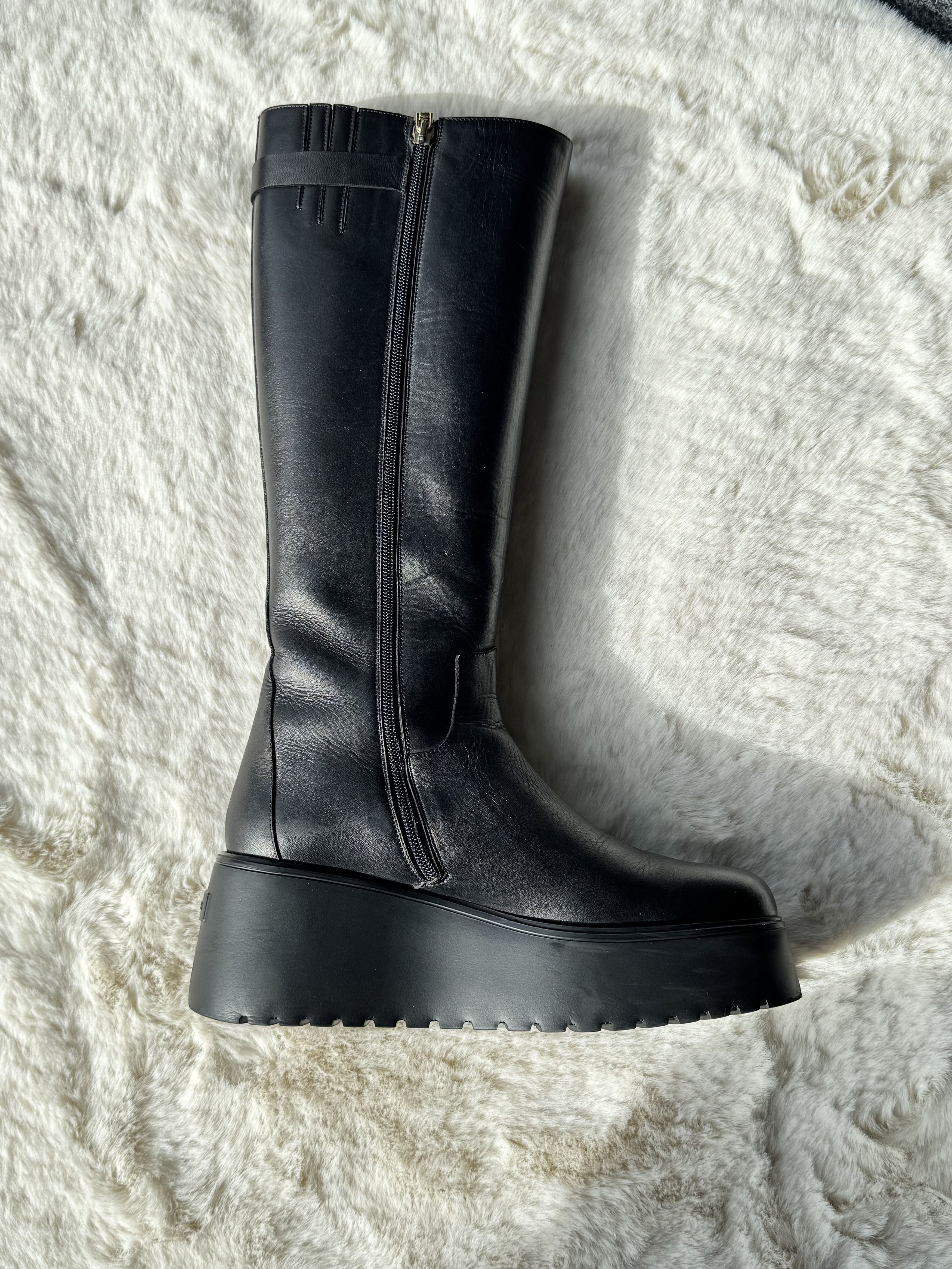 Aigner Aigner Stella black leather boots on platforms 39 Size US 9 / IT 39 - 4 Thumbnail