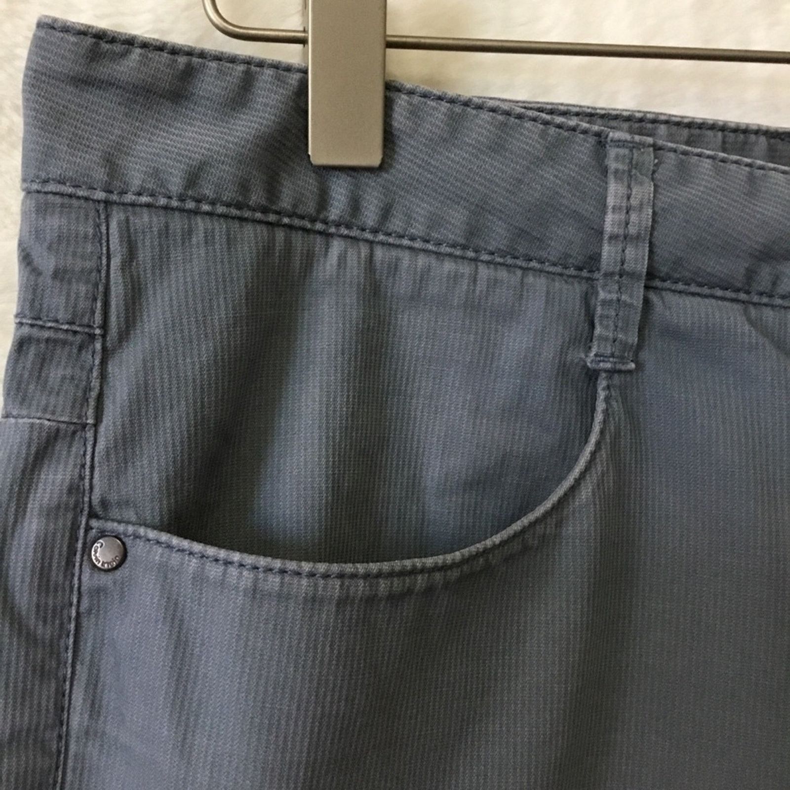Calvin Klein Calvin Klein Light Gray Men Body Fit Pants Size US 32 / EU 48 - 2 Thumbnail