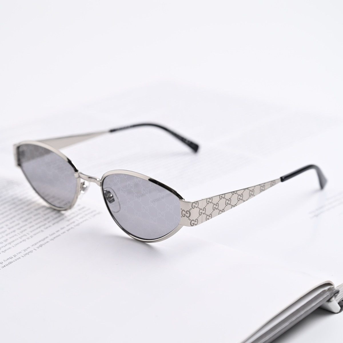 Gucci GUCCI GG1853S 002 SUNGLASSES Size ONE SIZE - 2 Thumbnail