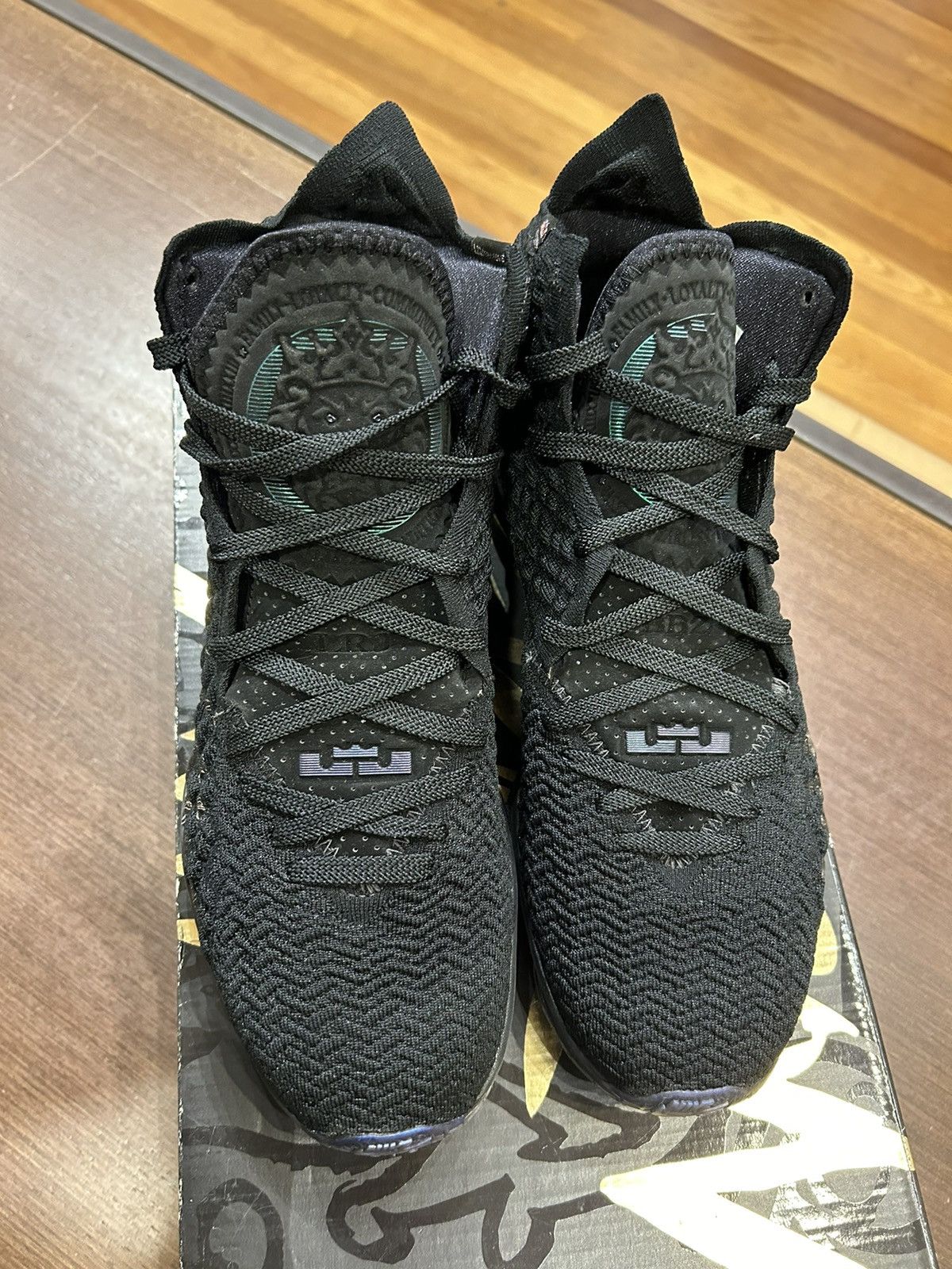 Nike Lebron 17 ‘Global Currency’ Size US 10.5 / EU 43-44 - 4 Thumbnail
