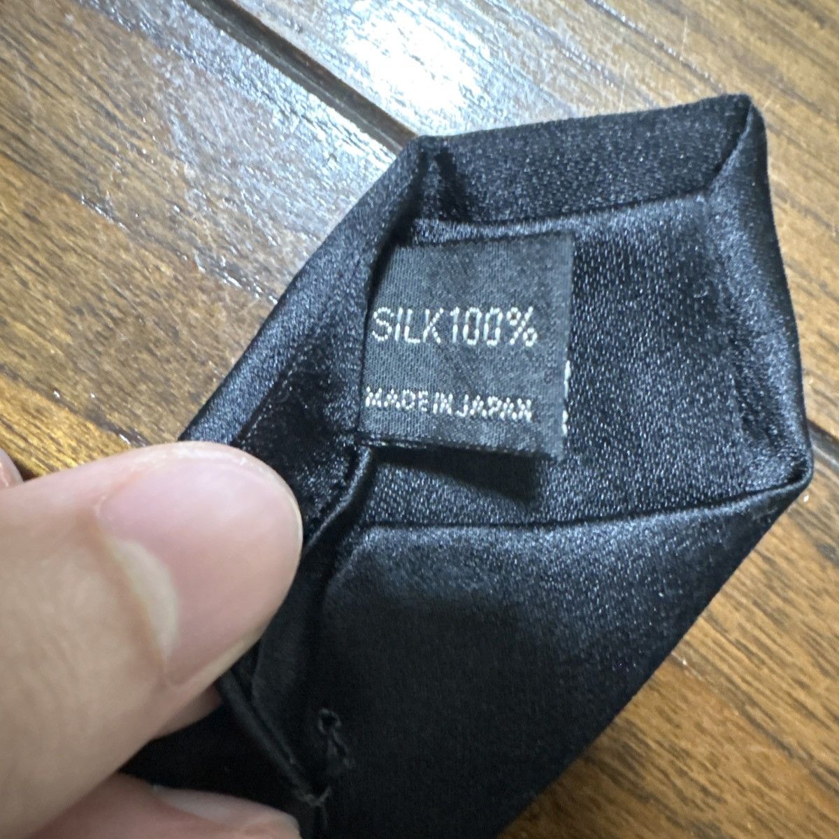 Yohji Yamamoto Yohji Yamamoto Pour Homme 19AW Maiko Embroidered Silk Tie Size ONE SIZE - 4 Thumbnail