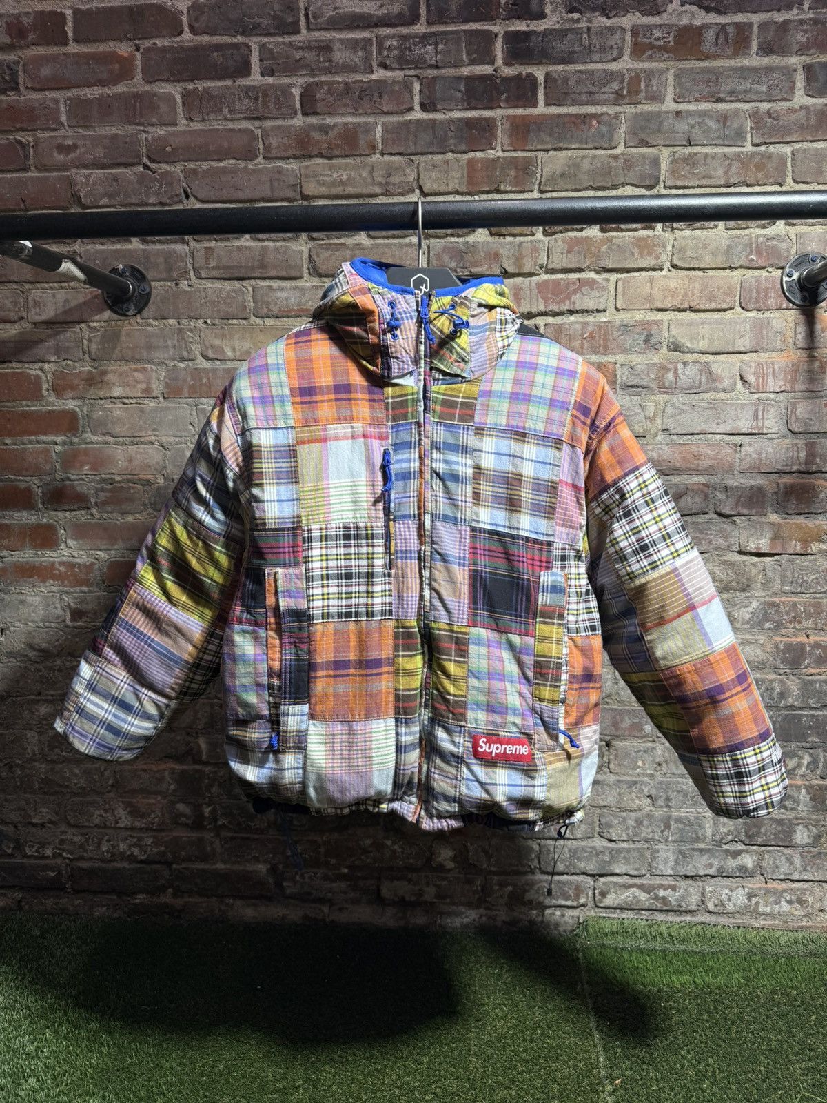 Supreme Supreme Madras Reversible Puffer Jacket Sz. S Size US S / EU 44-46 / 1 - 1 Thumbnail