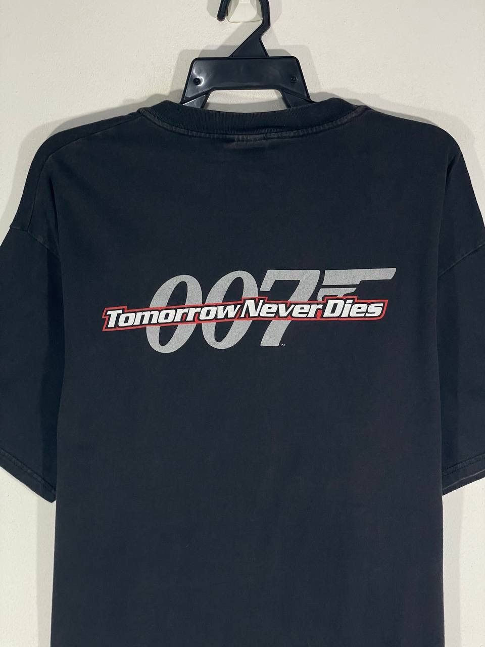 Vintage vintage james bond 007 movie tomorrow never dies Size US XL / EU 56 / 4 - 8 Thumbnail