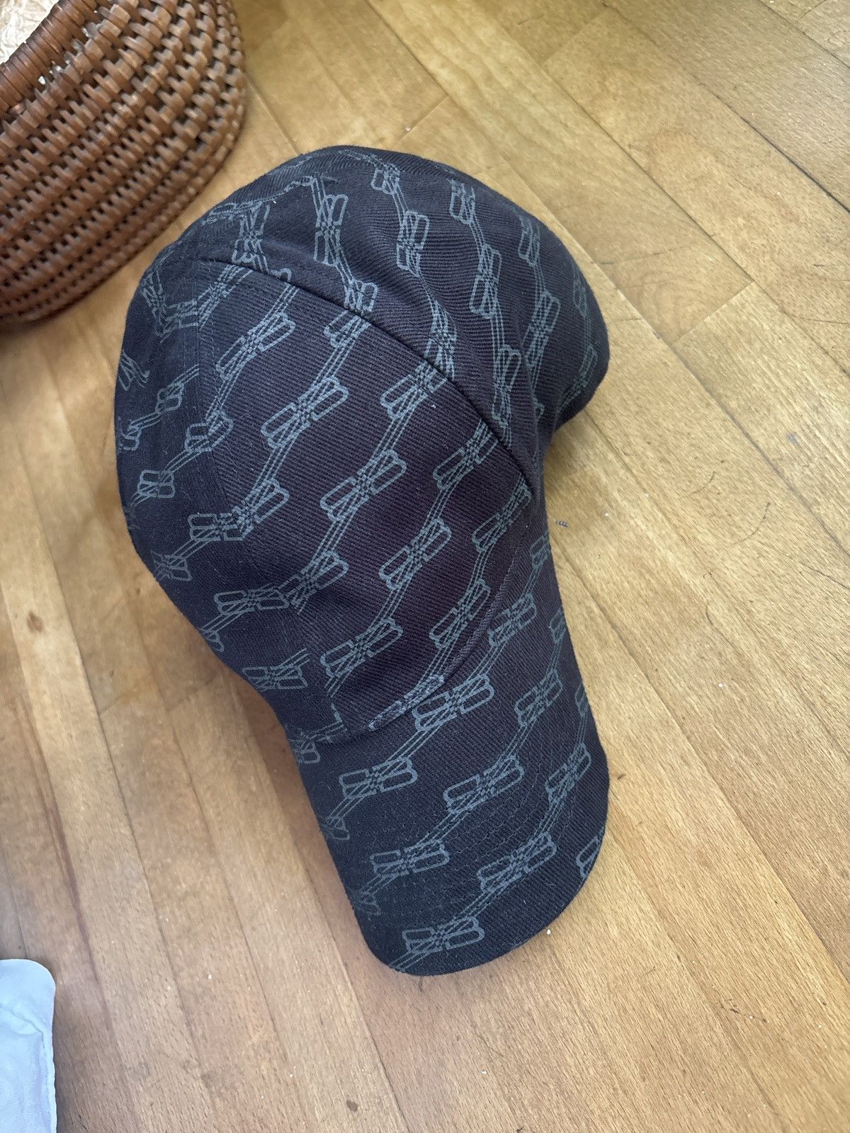 Balenciaga Balenciaga all over print hat size M Size ONE SIZE - 2 Thumbnail