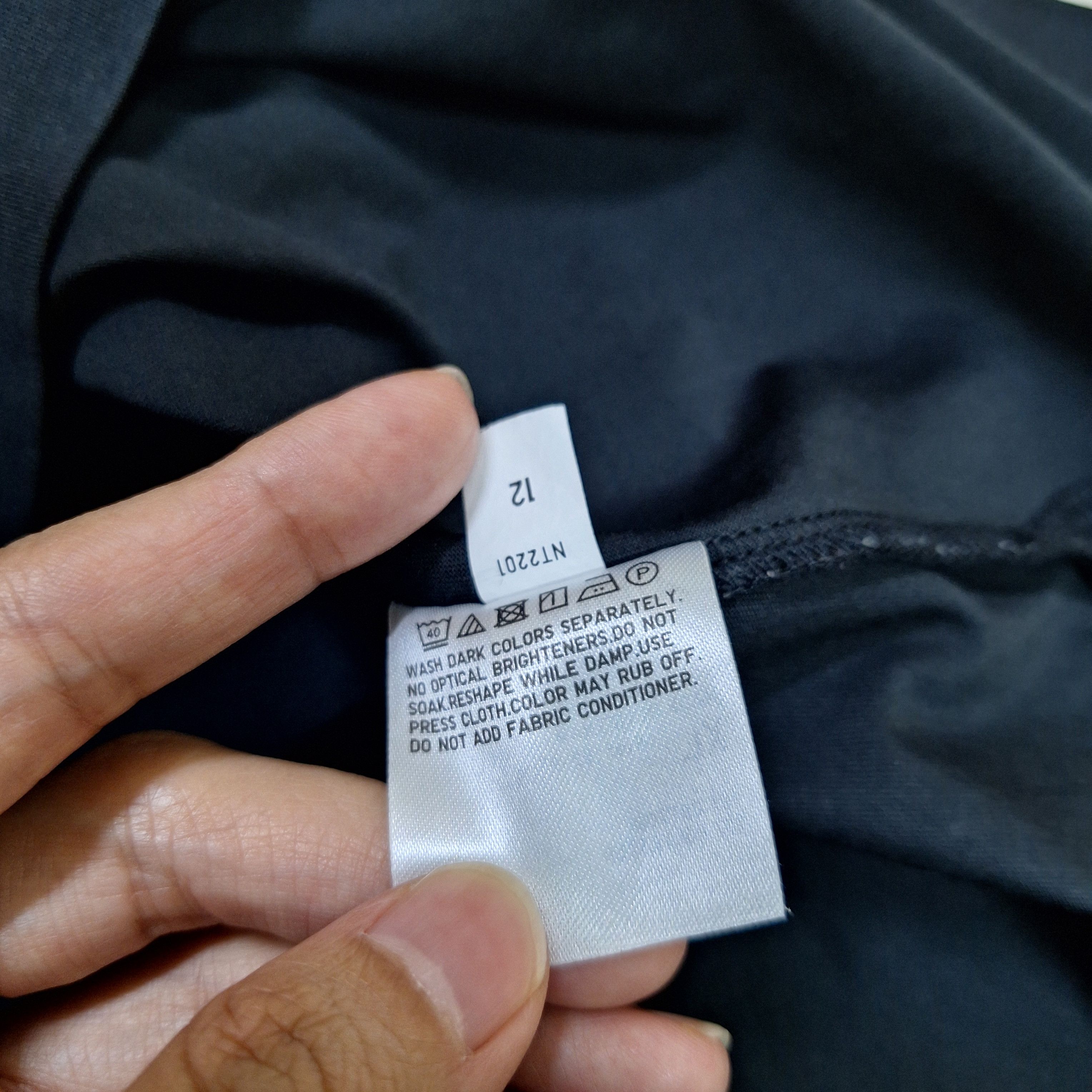 Uniqlo Uniqlo Airism Cropped T Shirt Size M / US 6-8 / IT 42-44 - 5 Thumbnail