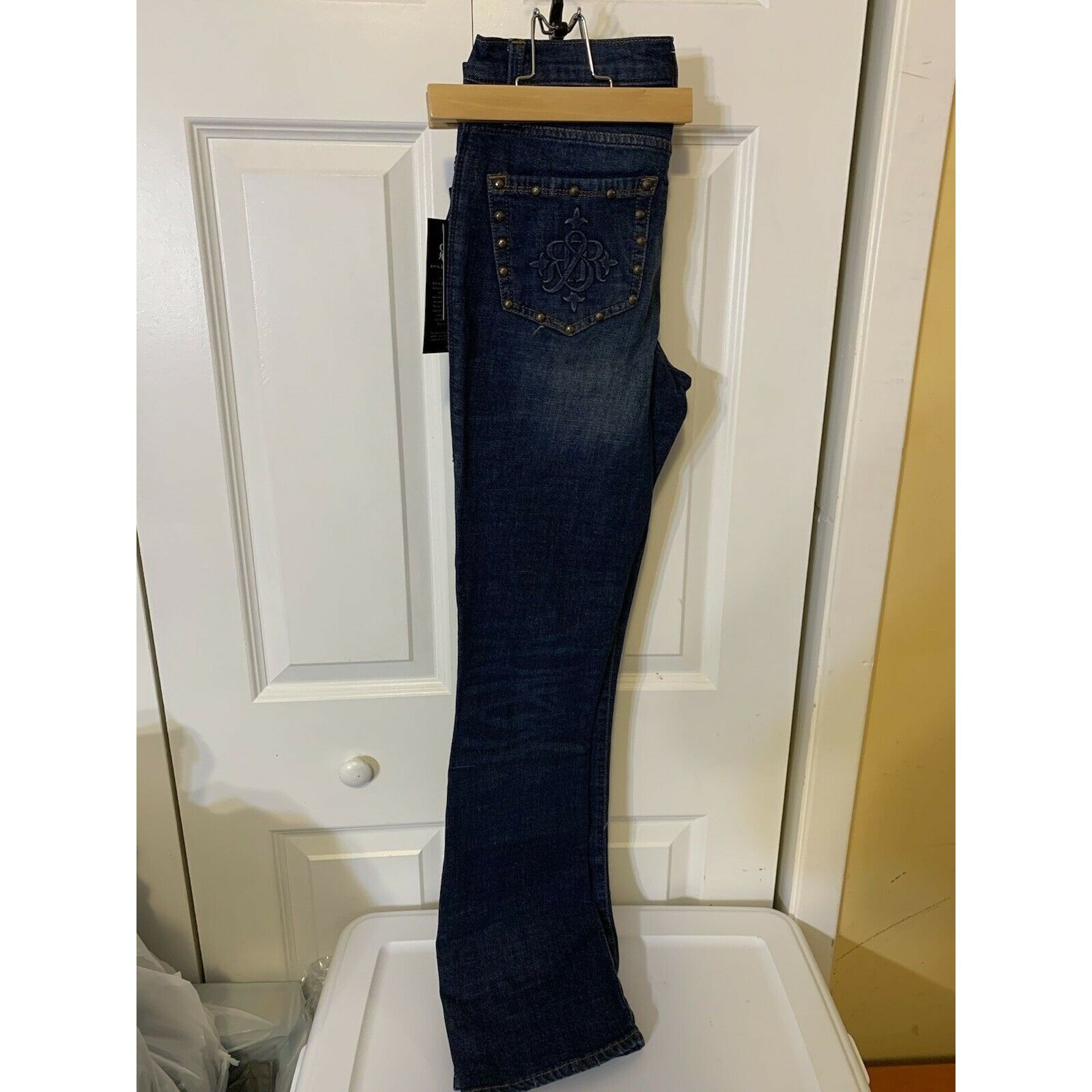 Rock Revival Rock & Republic Women's Sz 4M mid rise bootcut tattle-tale K Size 27" / US 4 / IT 40 - 7 Thumbnail