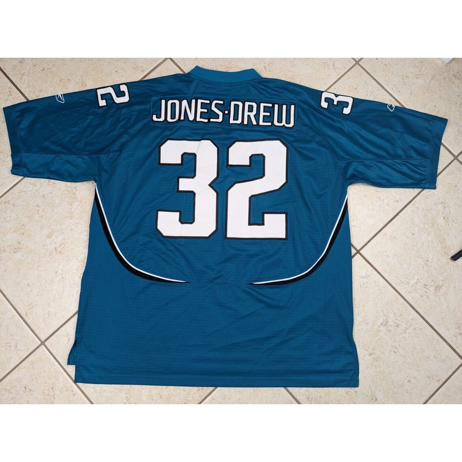 Reebok Jacksonville Jaguars STITCHED Jones-Drew Jersey Reebok 3XL Size US XXL / EU 58 / 5 - 8 Thumbnail