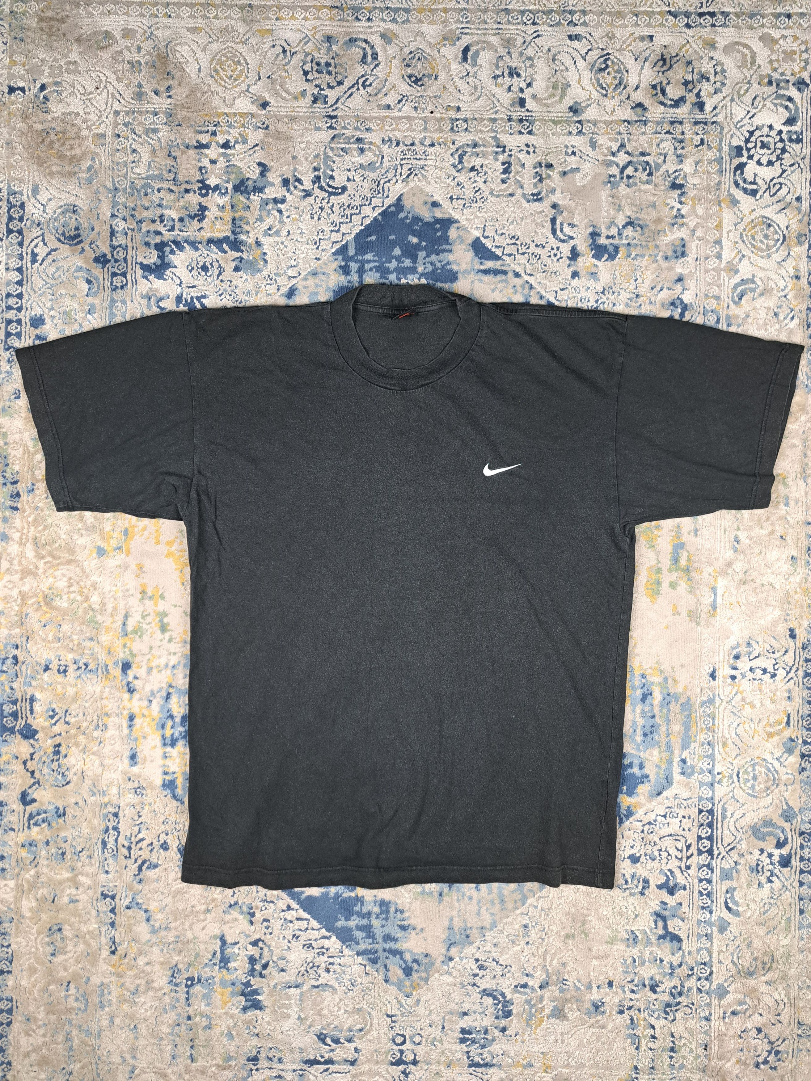 Nike Vintage 90s Nike Mini Swoosh Basic Tee Washed Black Size US L / EU 52-54 / 3 - 1 Thumbnail