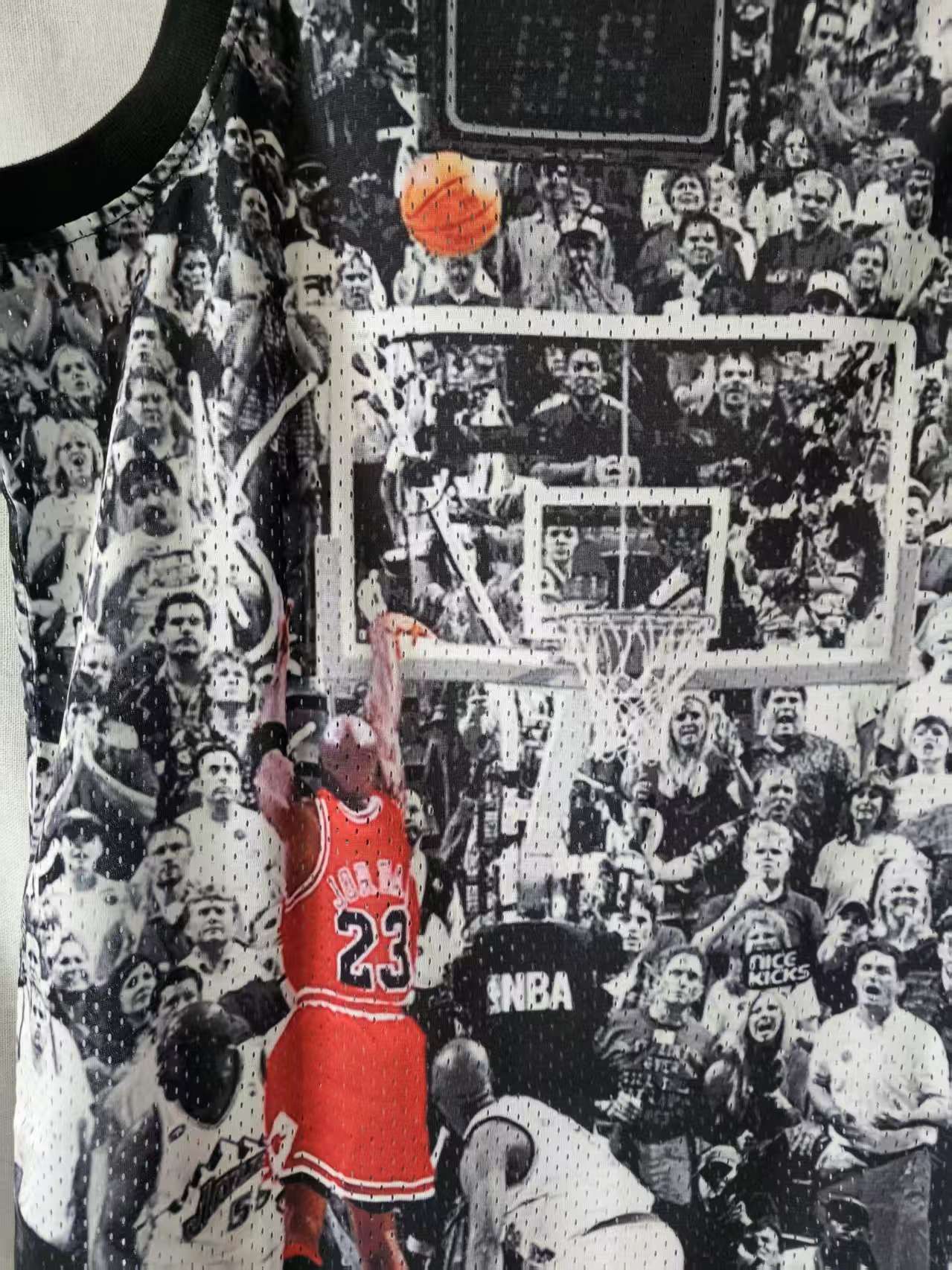 NBA Chicago Bulls 23 Michael Jordan Jersey Size US XL / EU 56 / 4 - 6 Thumbnail