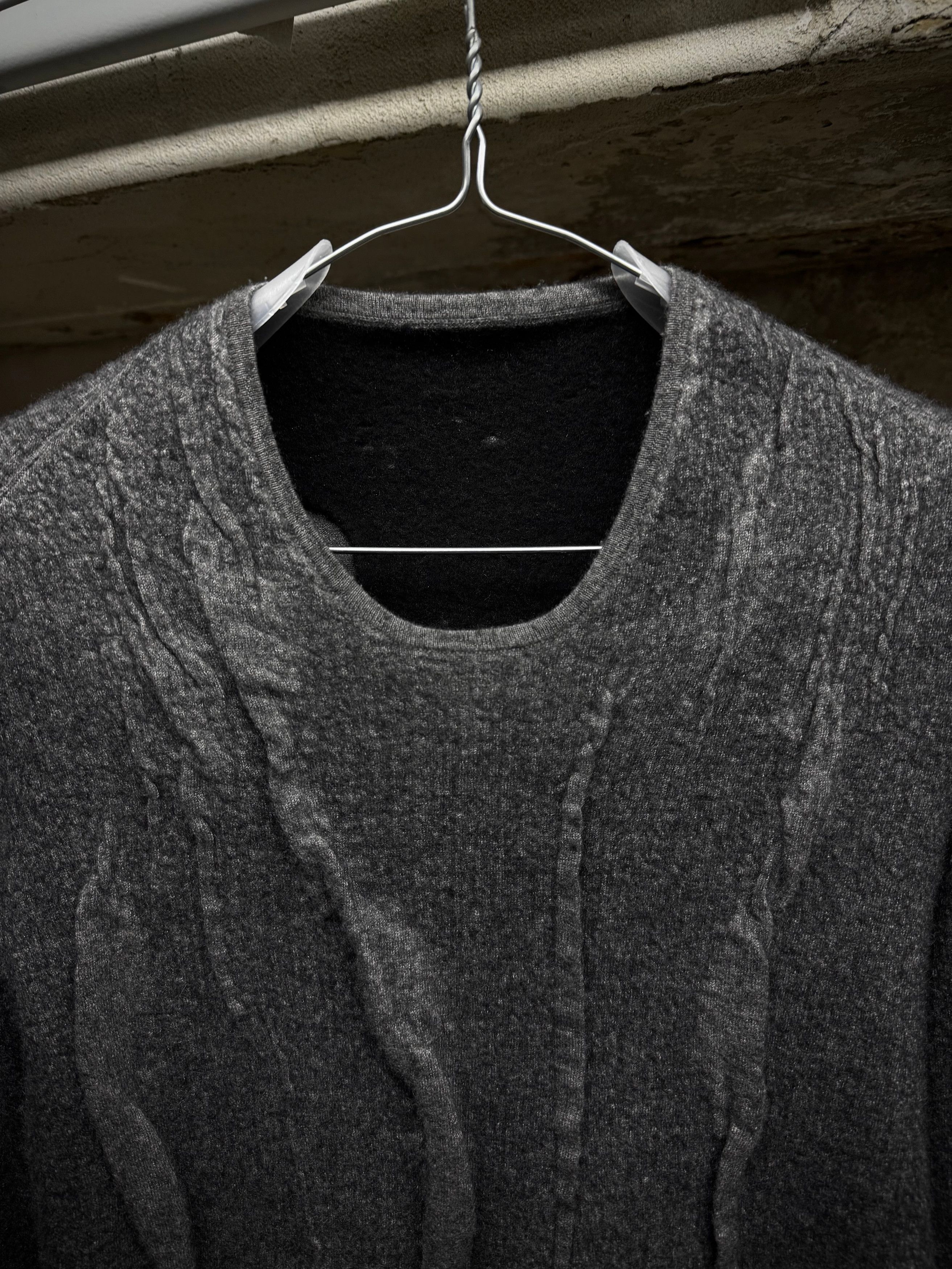 Label Under Construction Label Under Construction Distressed Crewneck Size US S / EU 44-46 / 1 - 2 Thumbnail