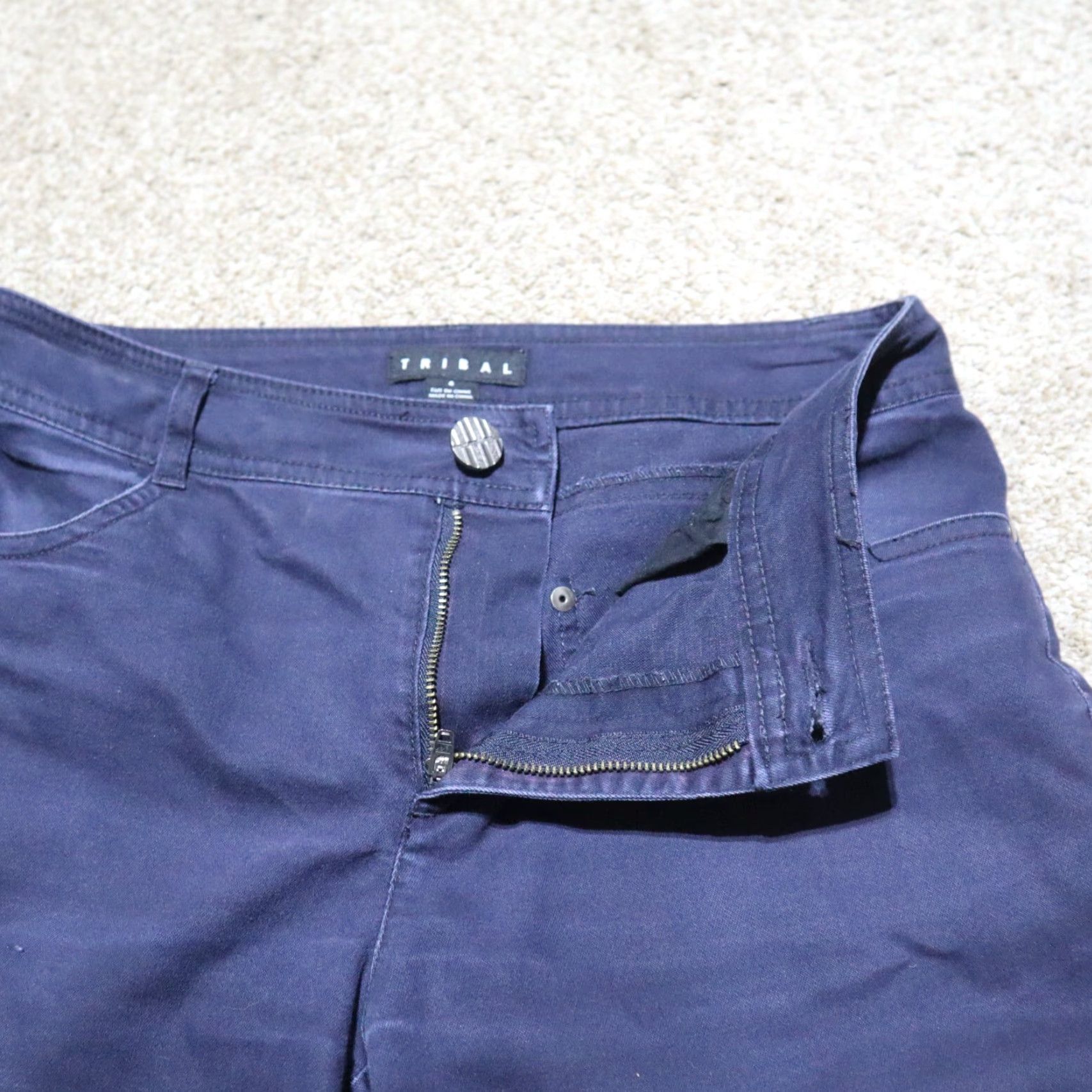 Vintage Tribal Pants Capri Blue Elastic Waistband Pockets Women Size 4 Modern Tribal Pattern Casual Pull On Size 27" / US 4 / IT 40 - 3 Thumbnail