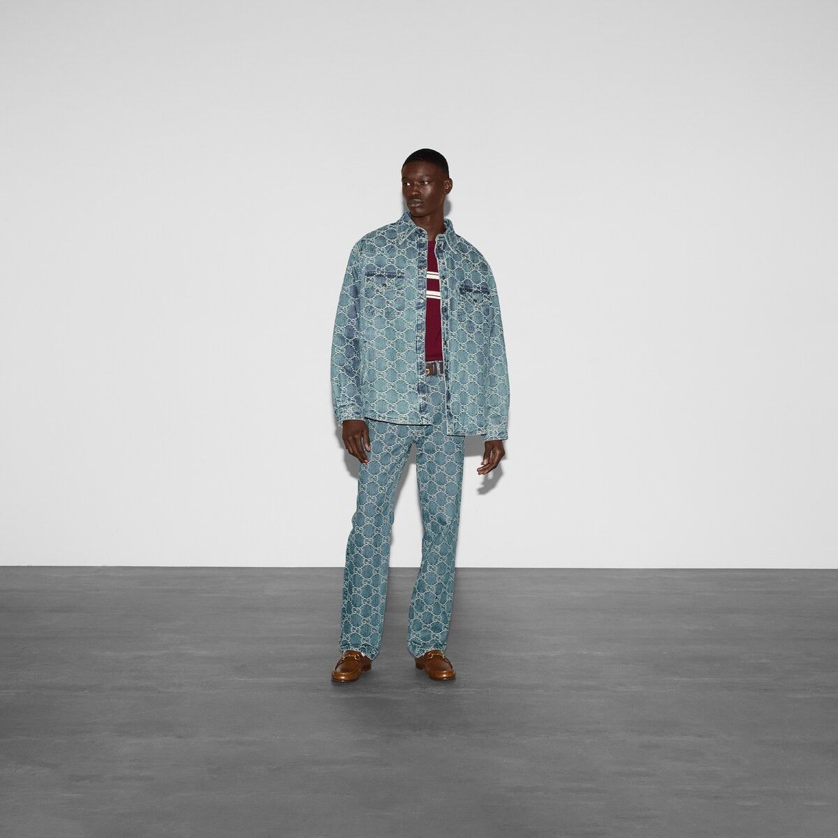 Gucci o1s1wg110725 GG Jacquard Denim Shirt in Blue Size US L / EU 52-54 / 3 - 2 Thumbnail