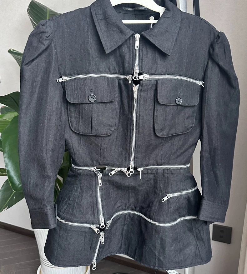Yohji Yamamoto Black zip-up jacket