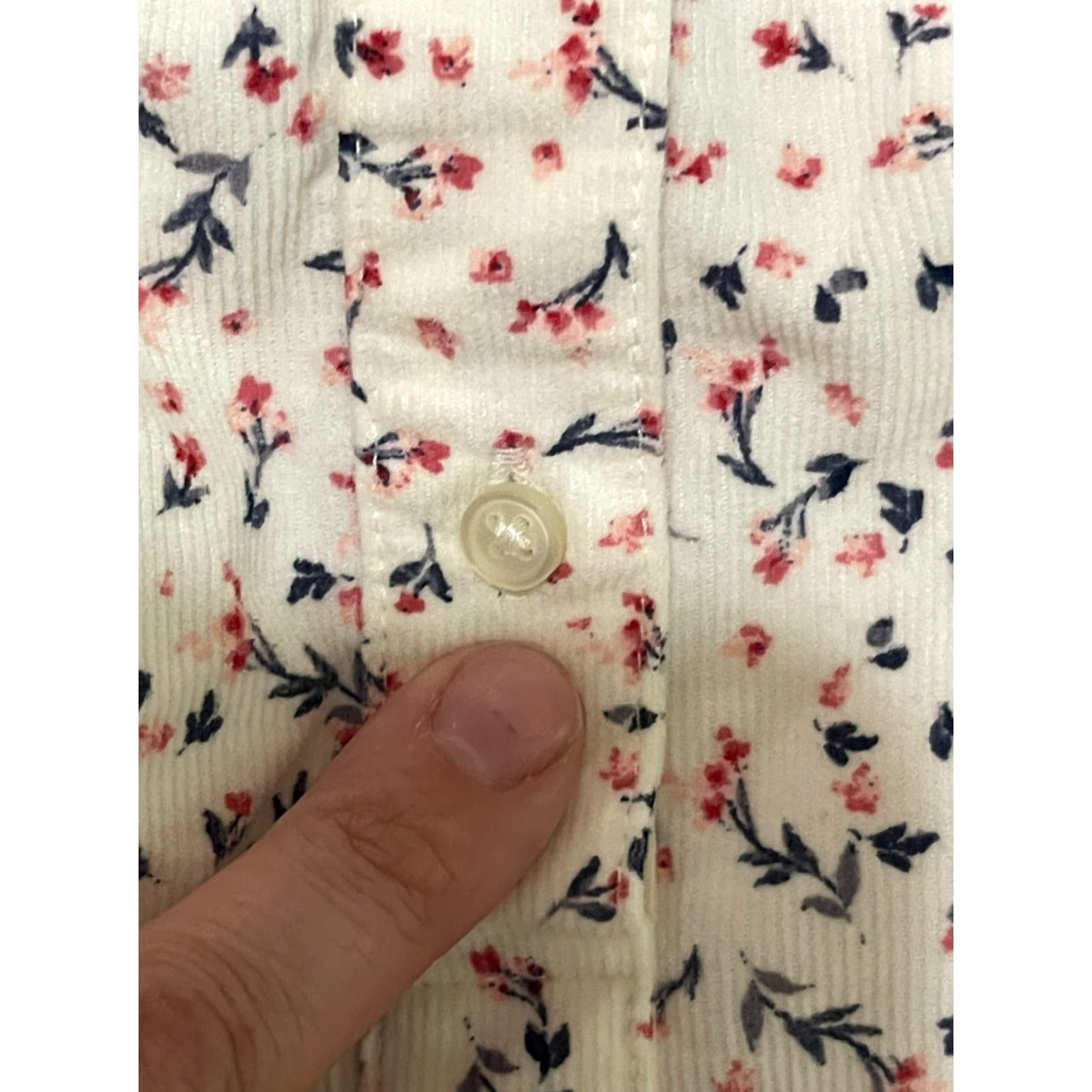 Old Navy Old Navy Shirt Womens Medium T-Shirt Floral 3/4 Sleeve White Red Green Casual Vintage No Size M / US 6-8 / IT 42-44 - 6 Thumbnail