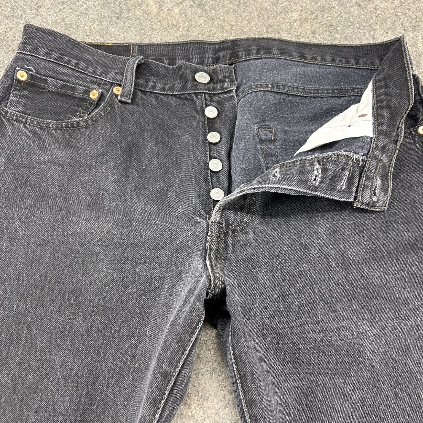Levi's Levi's 501 Jeans Mens 34x32 Black Regular Fit Straight Leg Denim Button Fly Vintage Retro Group: Levi's 501 Series Jeans Size US 34 / EU 50 - 2 Thumbnail