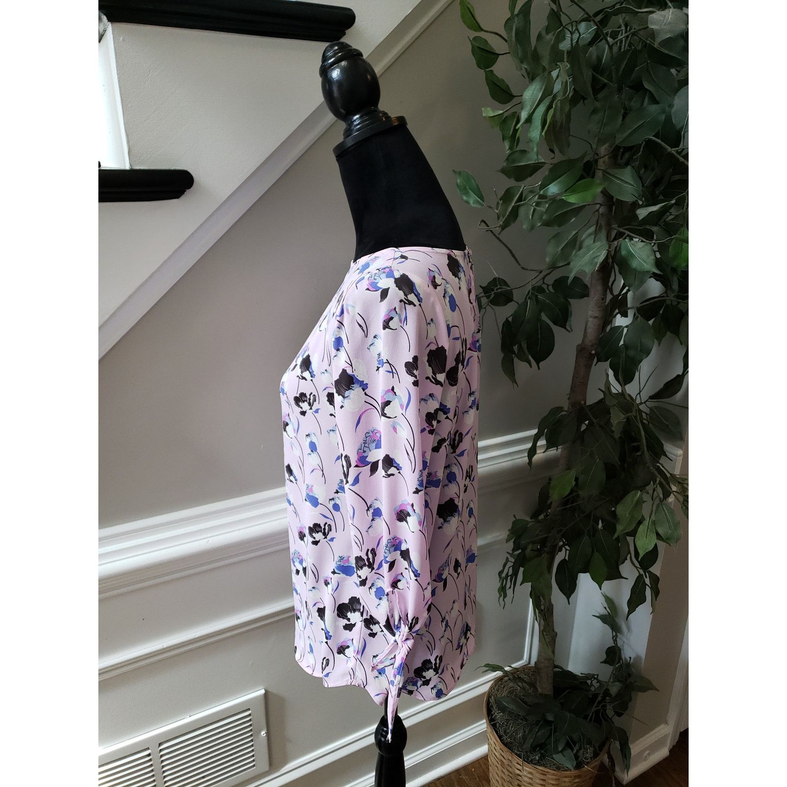 The Unbranded Brand Pink Floral Blouse S Tie Sleeve Scoop Neck Lightweight Top Size S / US 4 / IT 40 - 6 Thumbnail
