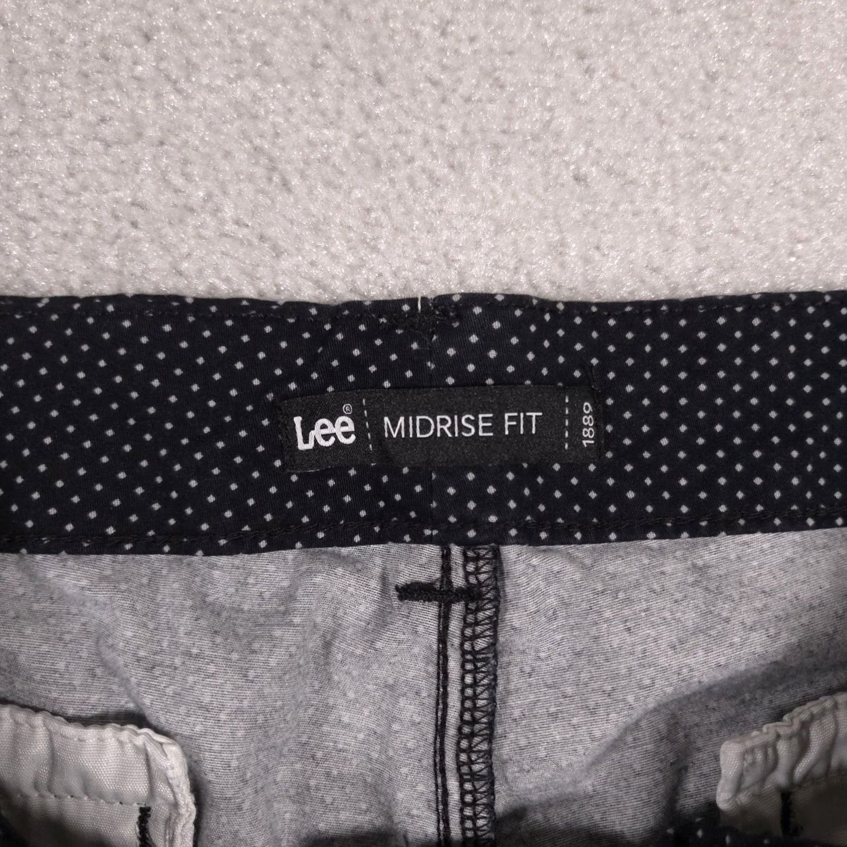 Lee Lee Pants Womens 10 Black White Polka Dot Midrise Stretch Ankle Cropped Pants Mens? Womens, 10, Black, Polka Dot, Lee, Zipper, Pockets Size 32" / US 10 / IT 46 - 5 Thumbnail