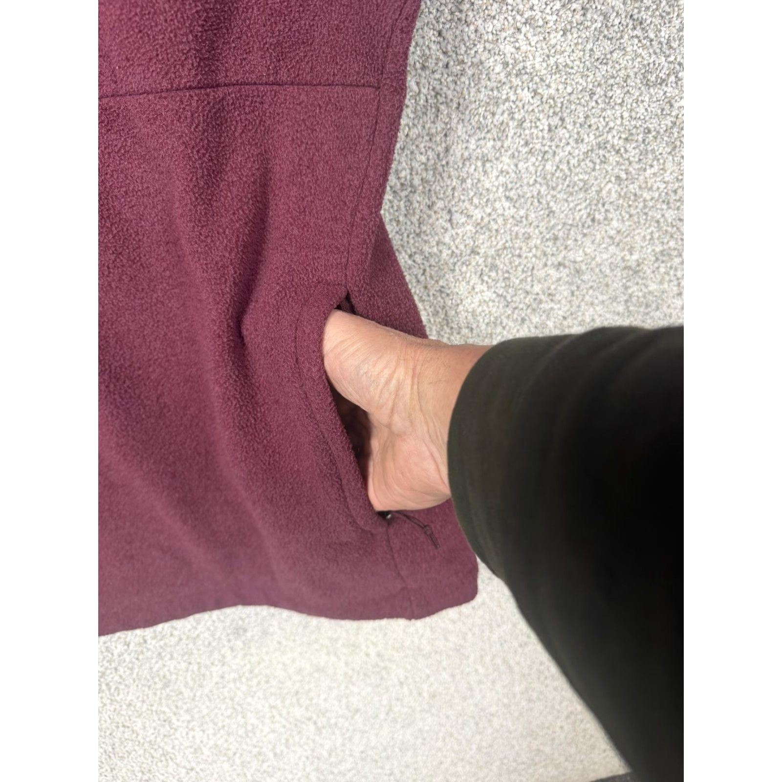 The North Face The North Face Fleece Jacket Mens XL Red 1/2 Zip Outdoor Hiking Casual Pockets Logo Embroidered Slim Fit Regular Mens XL Red Size US XL / EU 56 / 4 - 6 Thumbnail