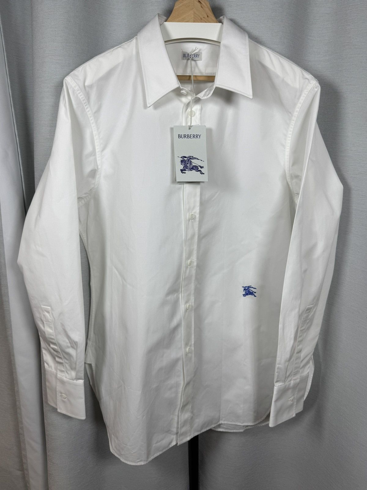 Burberry BNWT Burberry EKD Embroidered Shirt Made in Italy XL(Size43) Size US XL / EU 56 / 4 - 1 Thumbnail