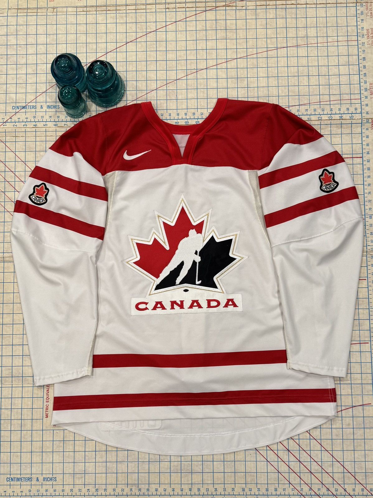 Nike Nike Hockey Canada IIHF Jersey With Fight Strap Size 56 Mens Size US XL / EU 56 / 4 - 1 Thumbnail