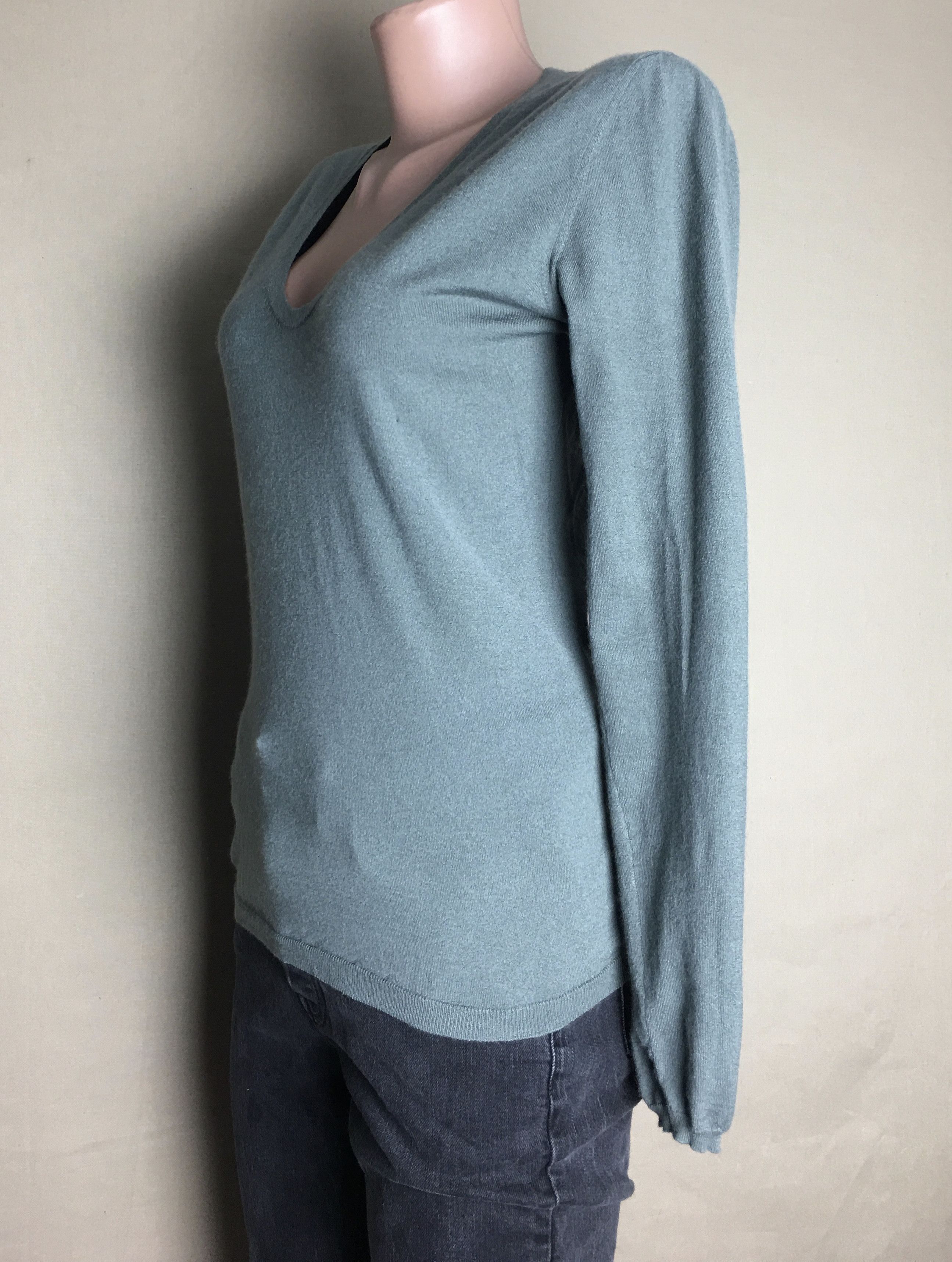 Brunello Cucinelli Brunello Cucinelli Cashmere V-Neck Sweater EU M/ US L Size L / US 10 / IT 46 - 6 Thumbnail