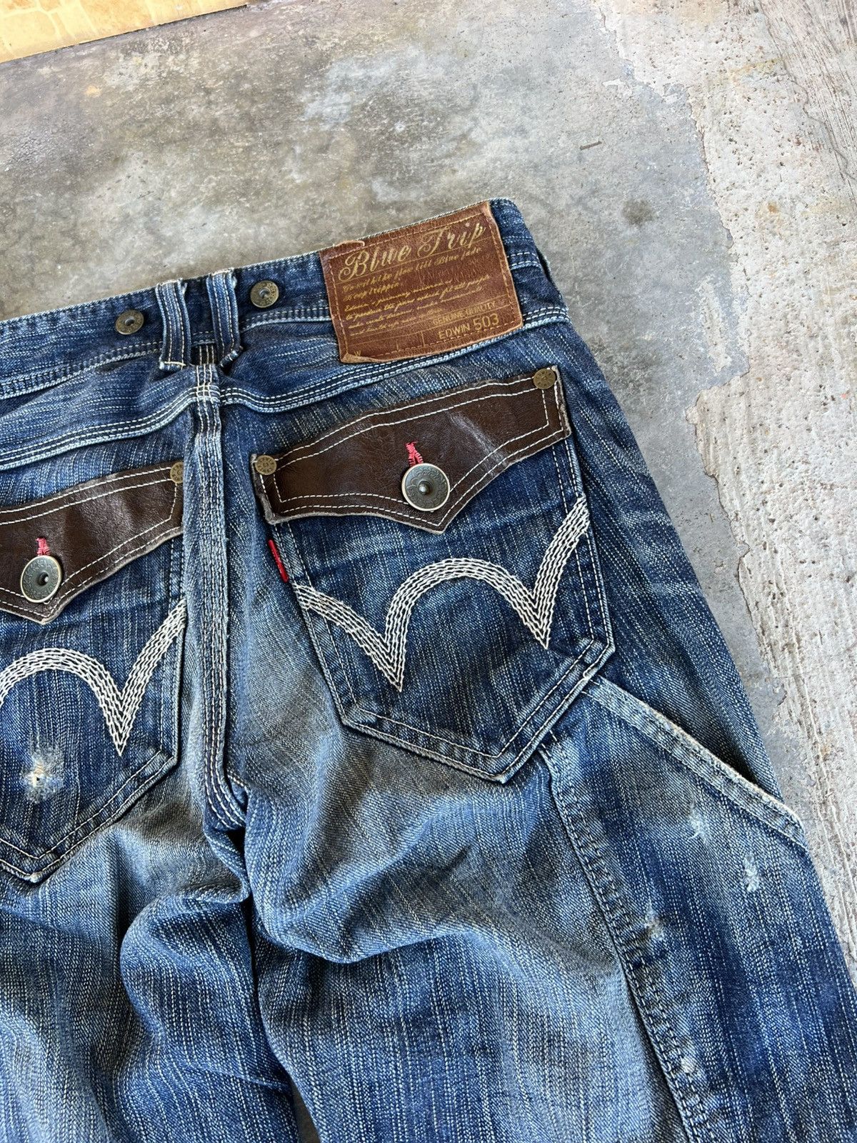 Edwin Vintage Flare Edwin 503 Blue Trip Distress Jean Size US 31 - 18 Thumbnail