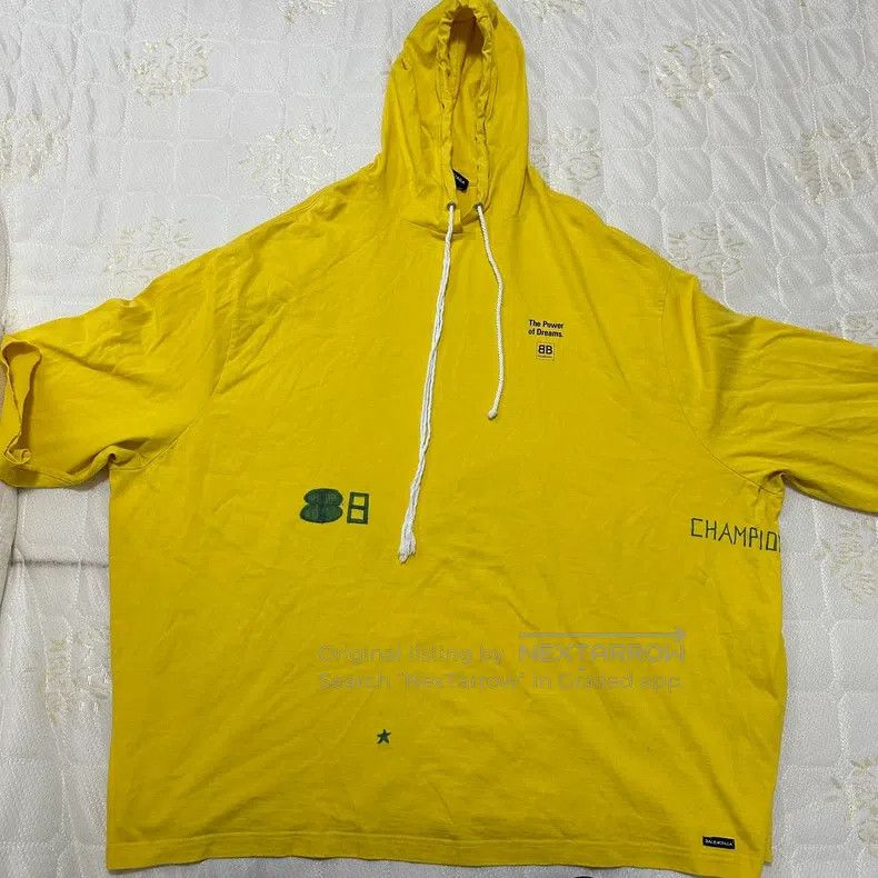 Balenciaga Balenciaga Short Sleeve - Yellow S Size Size US S / EU 44-46 / 1 - 1 Thumbnail
