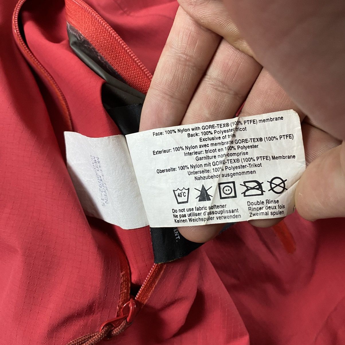 Arc'teryx Arcteryx Beta Goretex Jacket Mens - Red Size US M / EU 48-50 / 2 - 19 Thumbnail