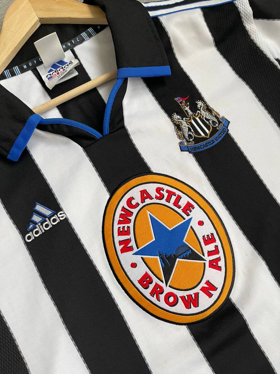 Adidas × Vintage NEWCASTLE UNITED 1999/2000 HOME SHIRT SOCCER JERSEY ADIDAS Size US XL / EU 56 / 4 - 7 Thumbnail
