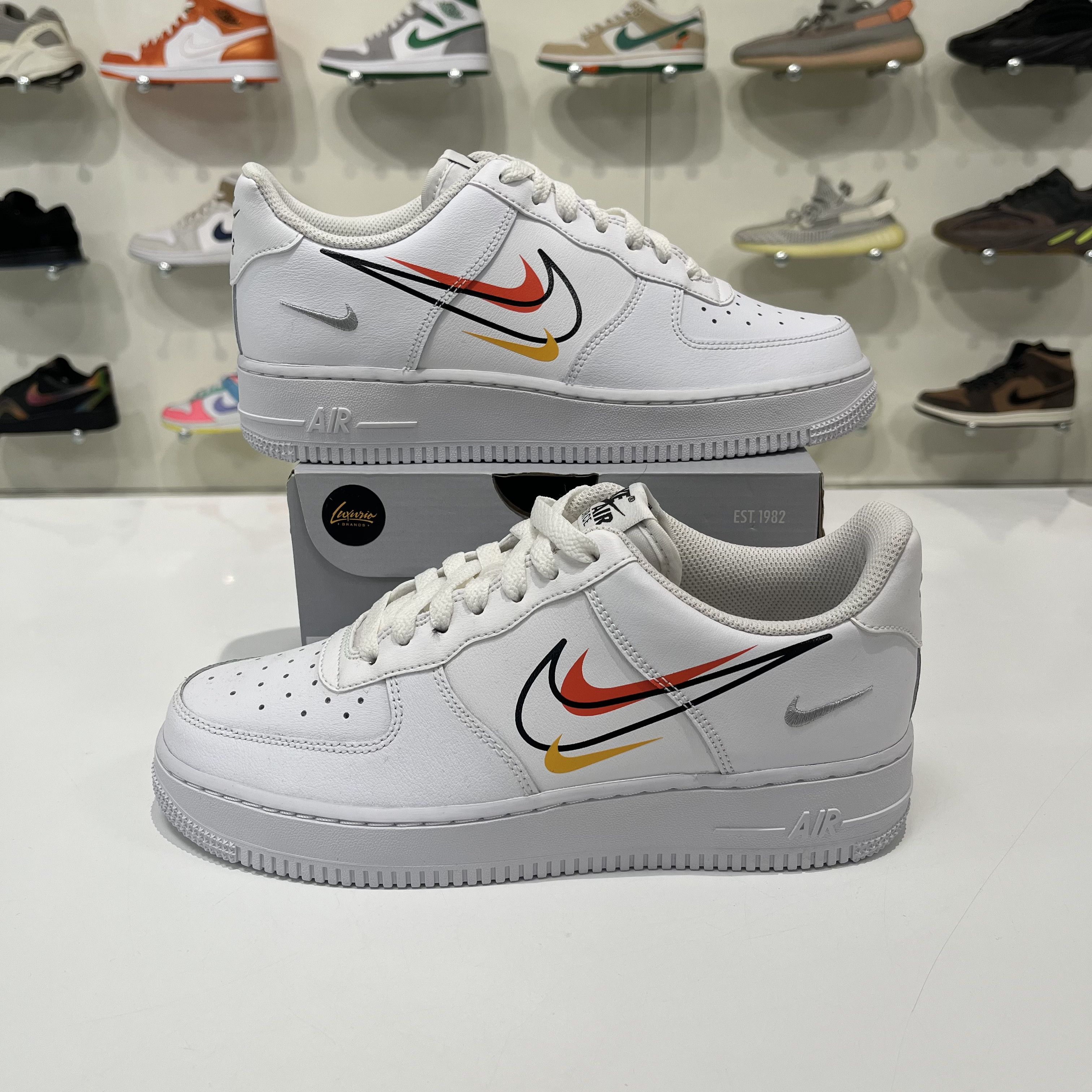 Nike Nike Air Force 1 Low Multi-Swoosh White Size US 7 / EU 40 - 1 Thumbnail