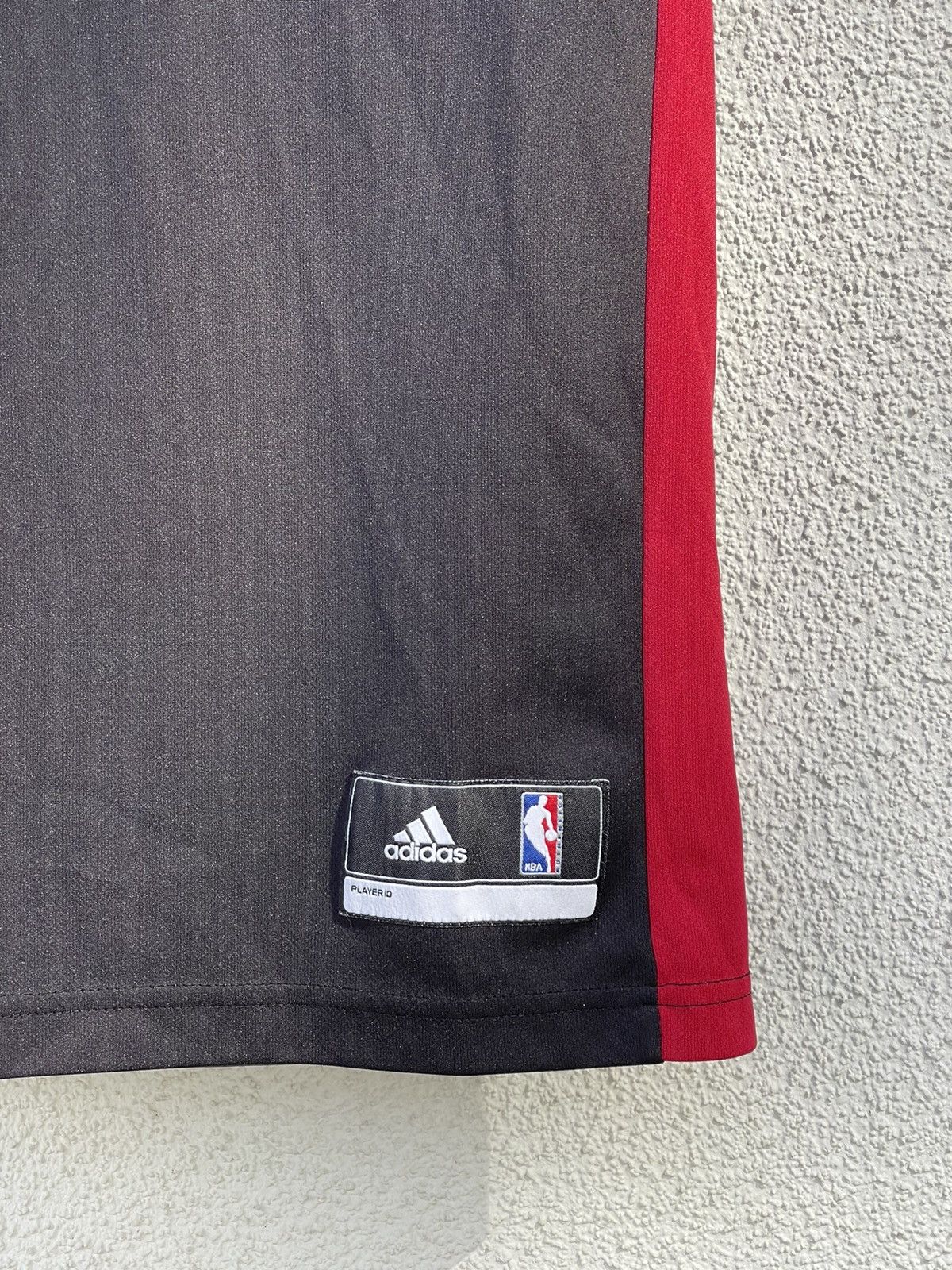 Adidas Adidas Miami #6 James LeBron basketball jersey black Size US S / EU 44-46 / 1 - 4 Thumbnail
