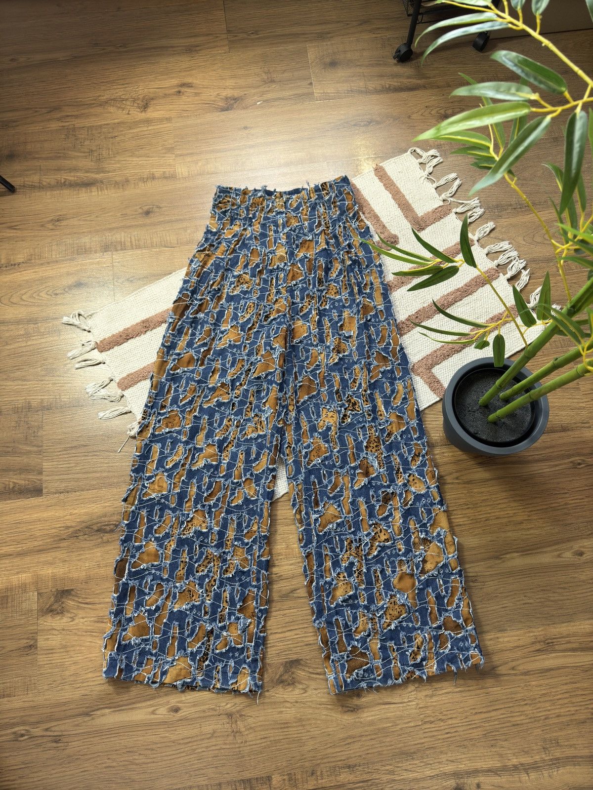 Vintage VINTAGE AVANT GARDE PATCHWORK MESH DENIM PANTS FLARE JEANS Size 28" / US 6 / IT 42 - 3 Thumbnail