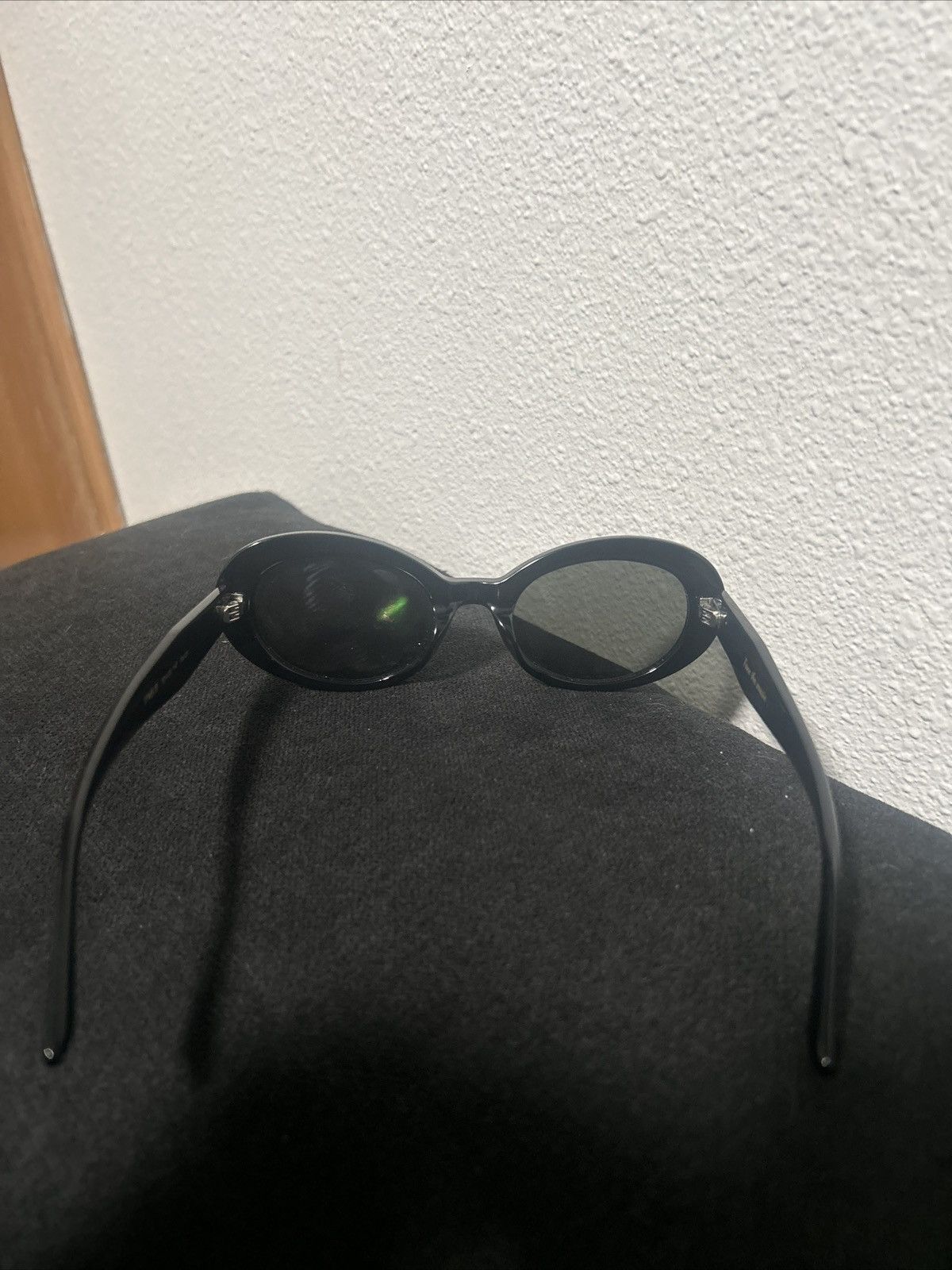 Other Black Oval Woman’s Sunglasses Size ONE SIZE - 3 Thumbnail